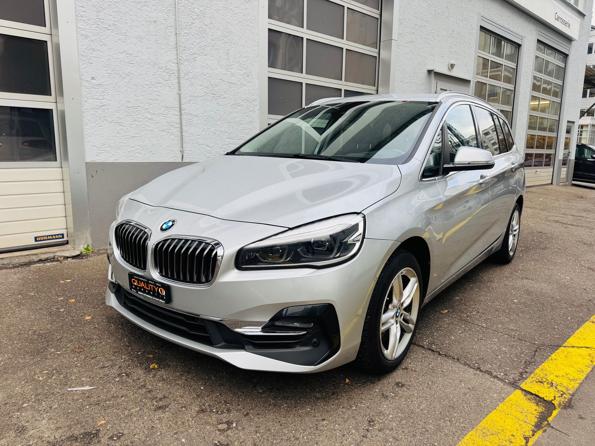BMW 218d xDrive Gran Tourer Steptronic Luxury Line-image-2