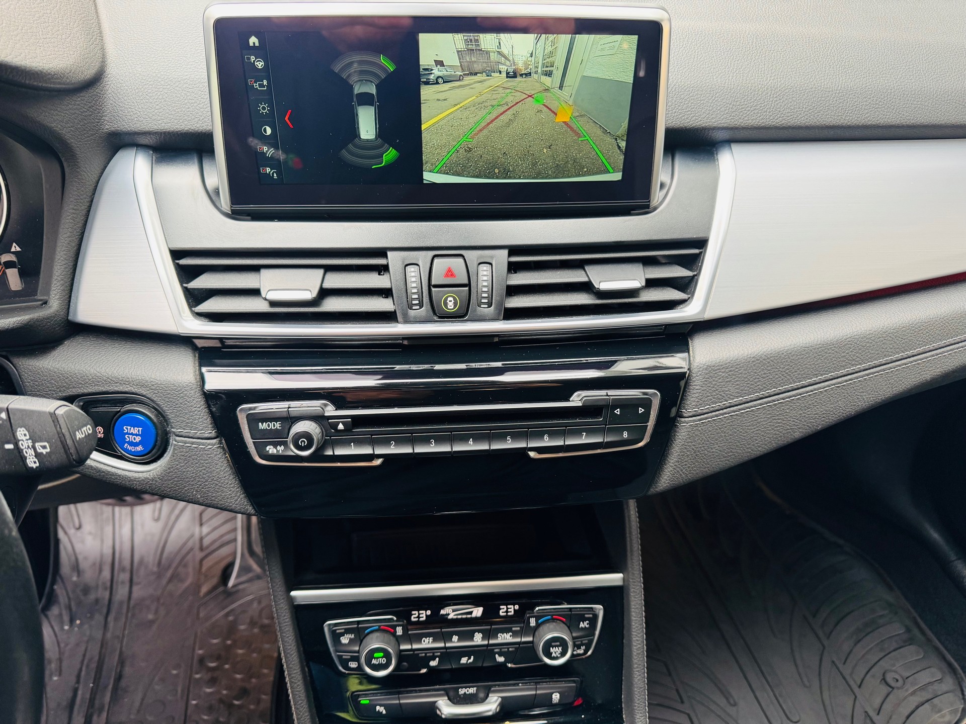 BMW 218d xDrive Gran Tourer Steptronic Luxury Line-image-12