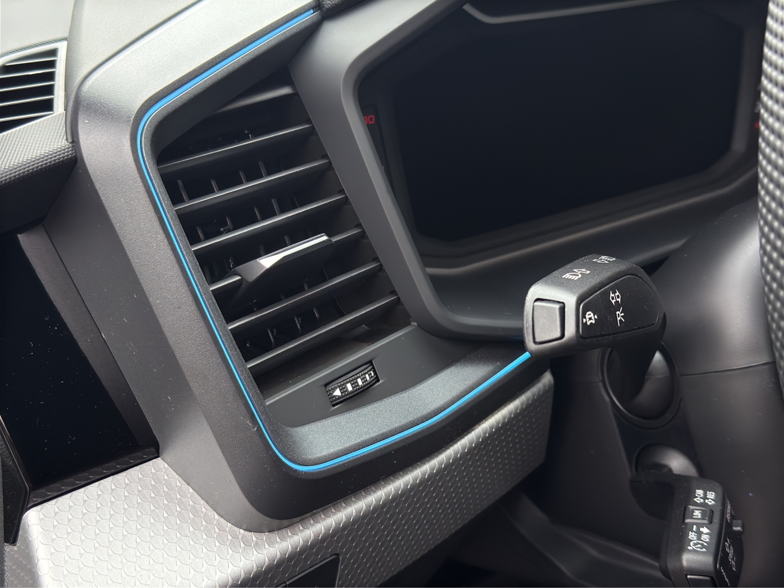 AUDI A1 Sportback 30 TFSI S Line Attraction S-tronic-image-13