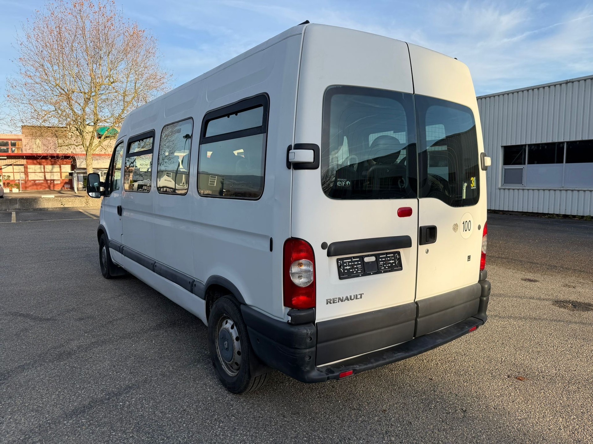 RENAULT Master T39 2.5dCi L3H2-image-4