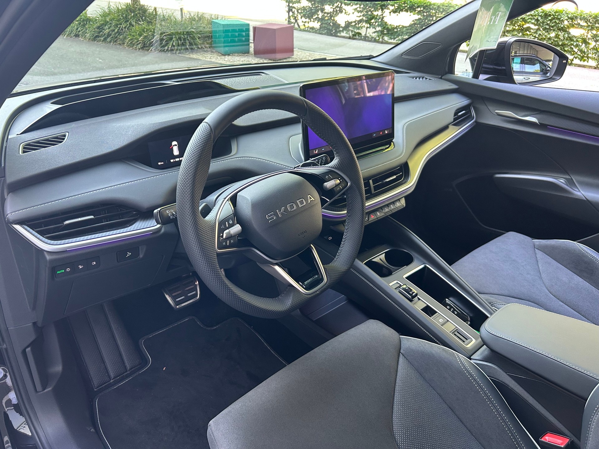 SKODA Enyaq 85x Sportline 4x4-image-9
