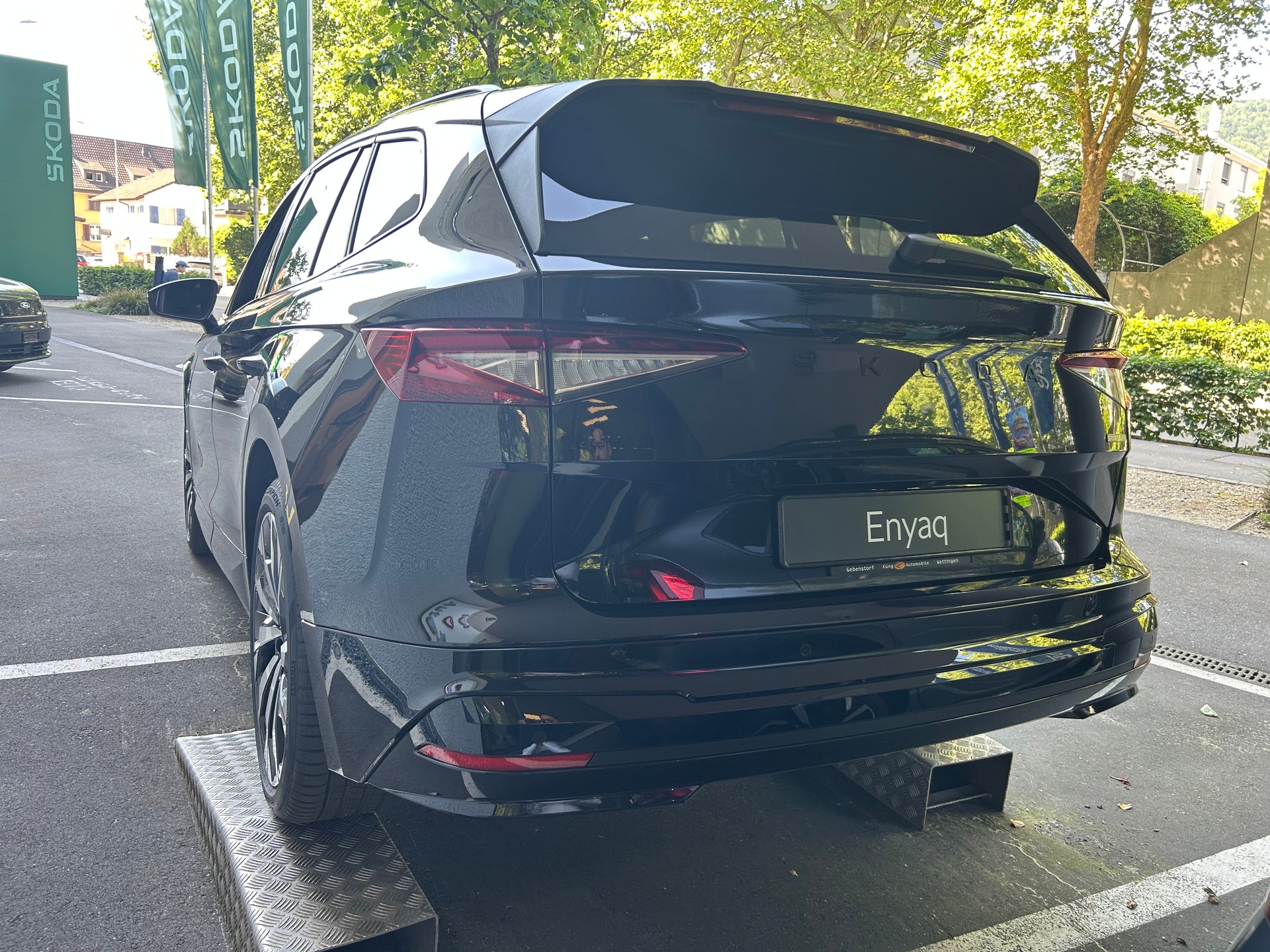 SKODA Enyaq 85x Sportline 4x4-image-3