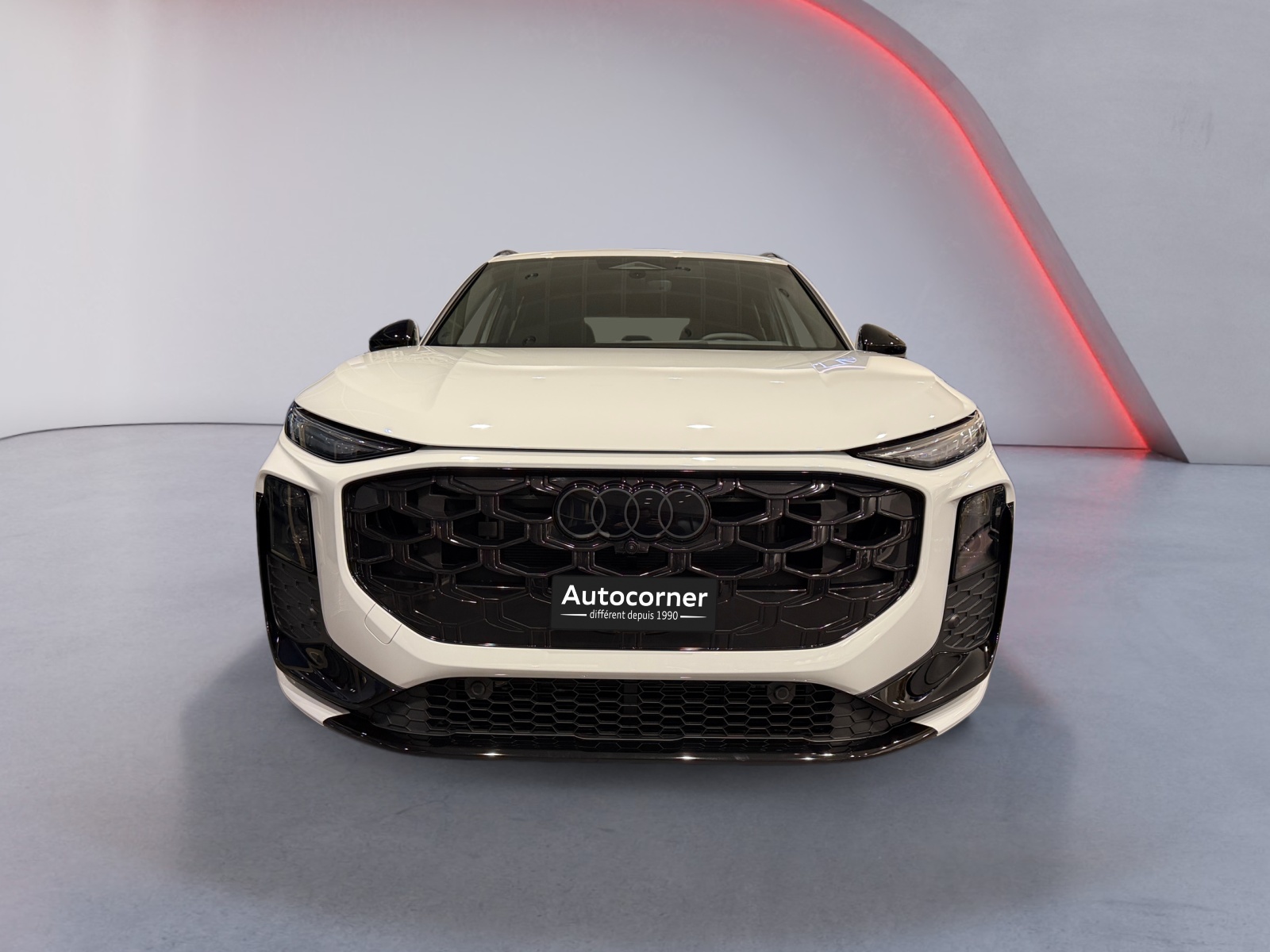 AUDI Q3 SUV TFSI quattro 195 kW S tronic-image-5