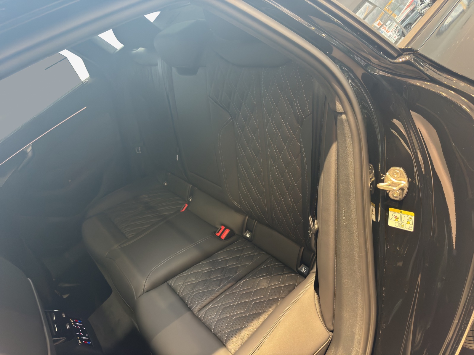 AUDI A6 Limousine TFSI quattro 270 kW S tronic-image-9
