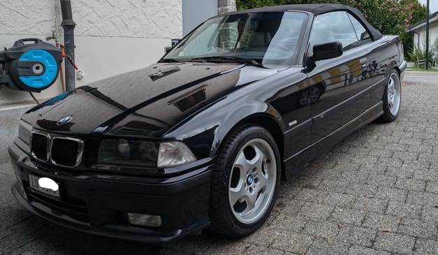 BMW 325-image-11