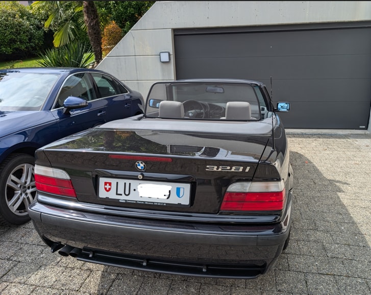 BMW 325-image-16