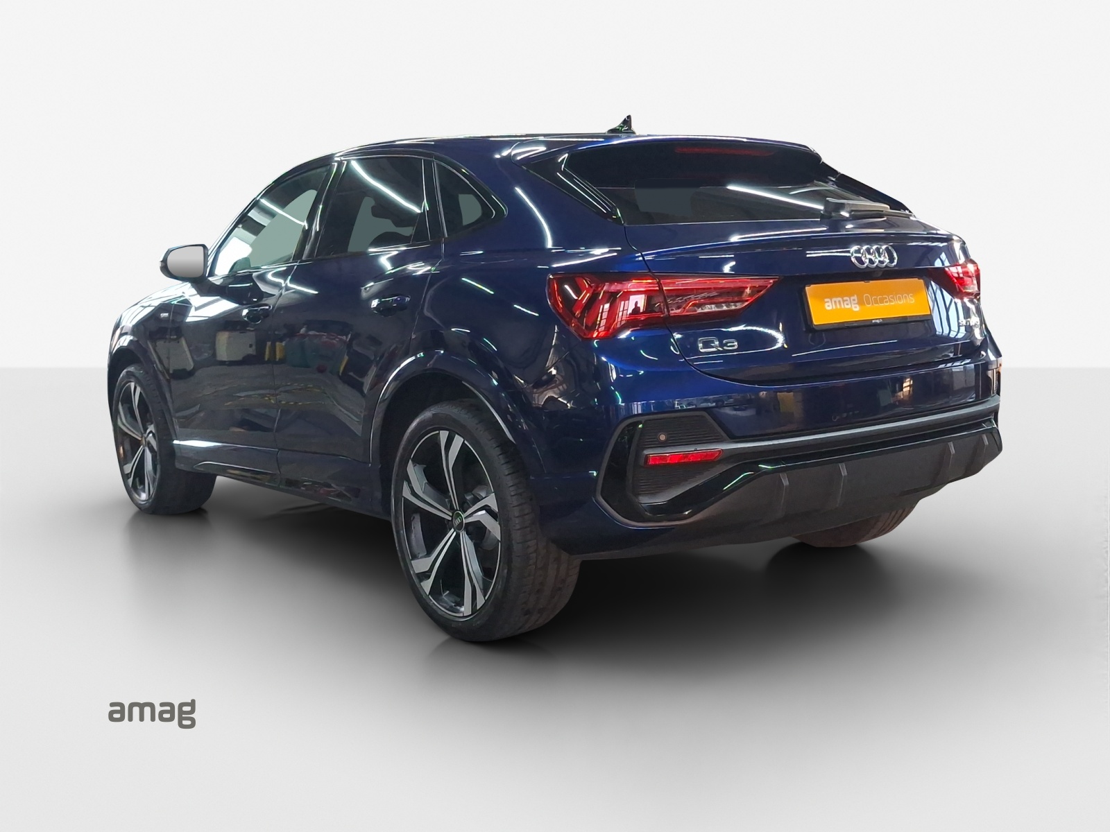 AUDI Q3 Sportback 35 TFSI S line Attraction S-tronic-image-2