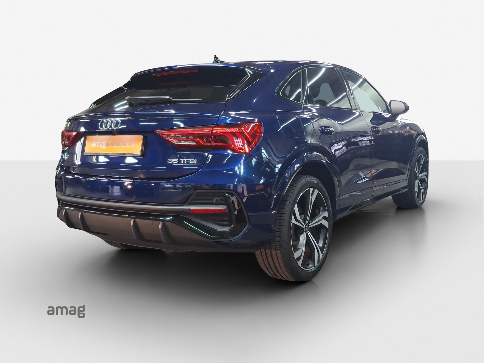 AUDI Q3 Sportback 35 TFSI S line Attraction S-tronic-image-4