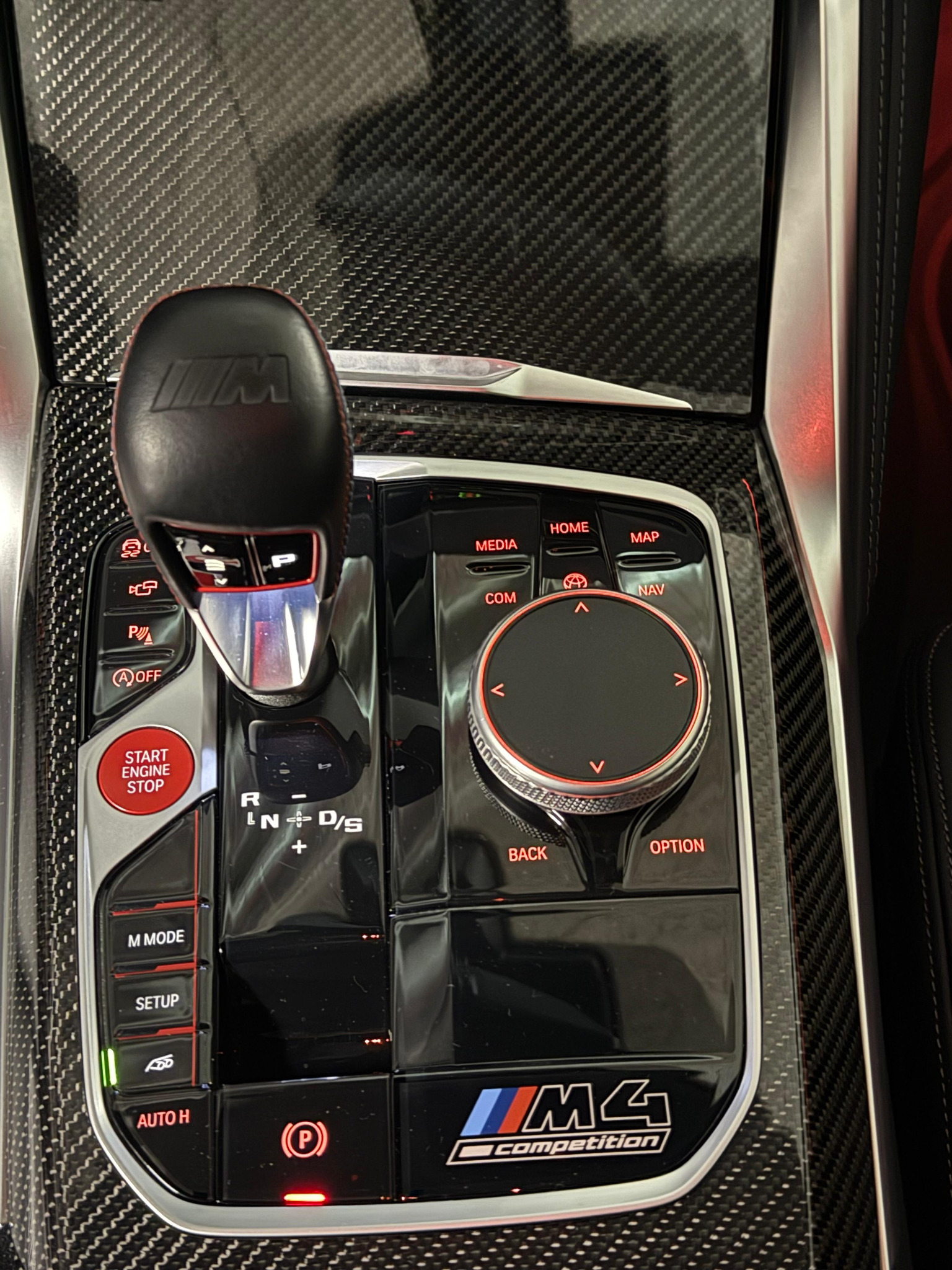 BMW M4 Coupé Competition M xDrive-image-14