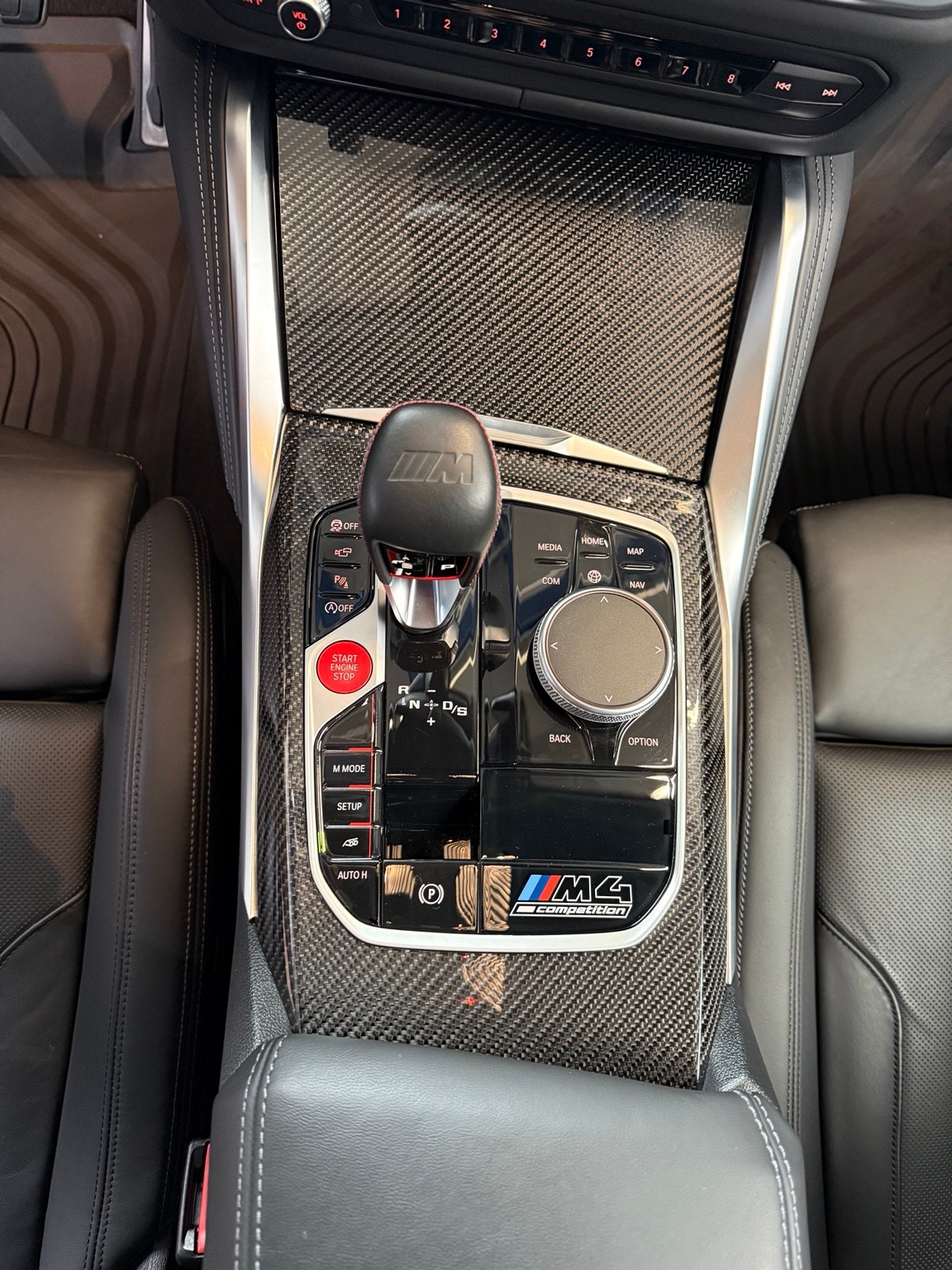 BMW M4 Coupé Competition M xDrive-image-11
