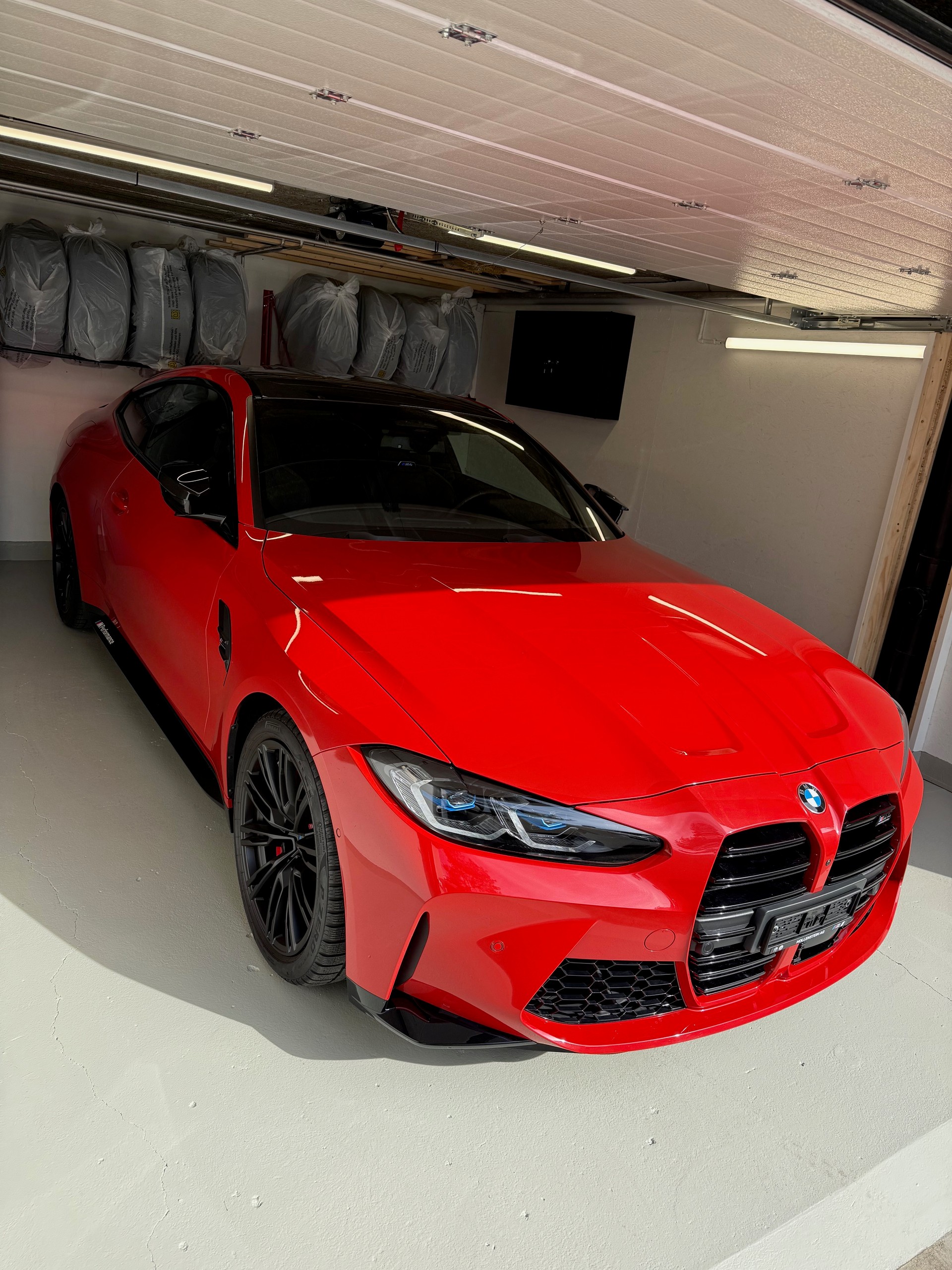 BMW M4 Coupé Competition M xDrive-image-2