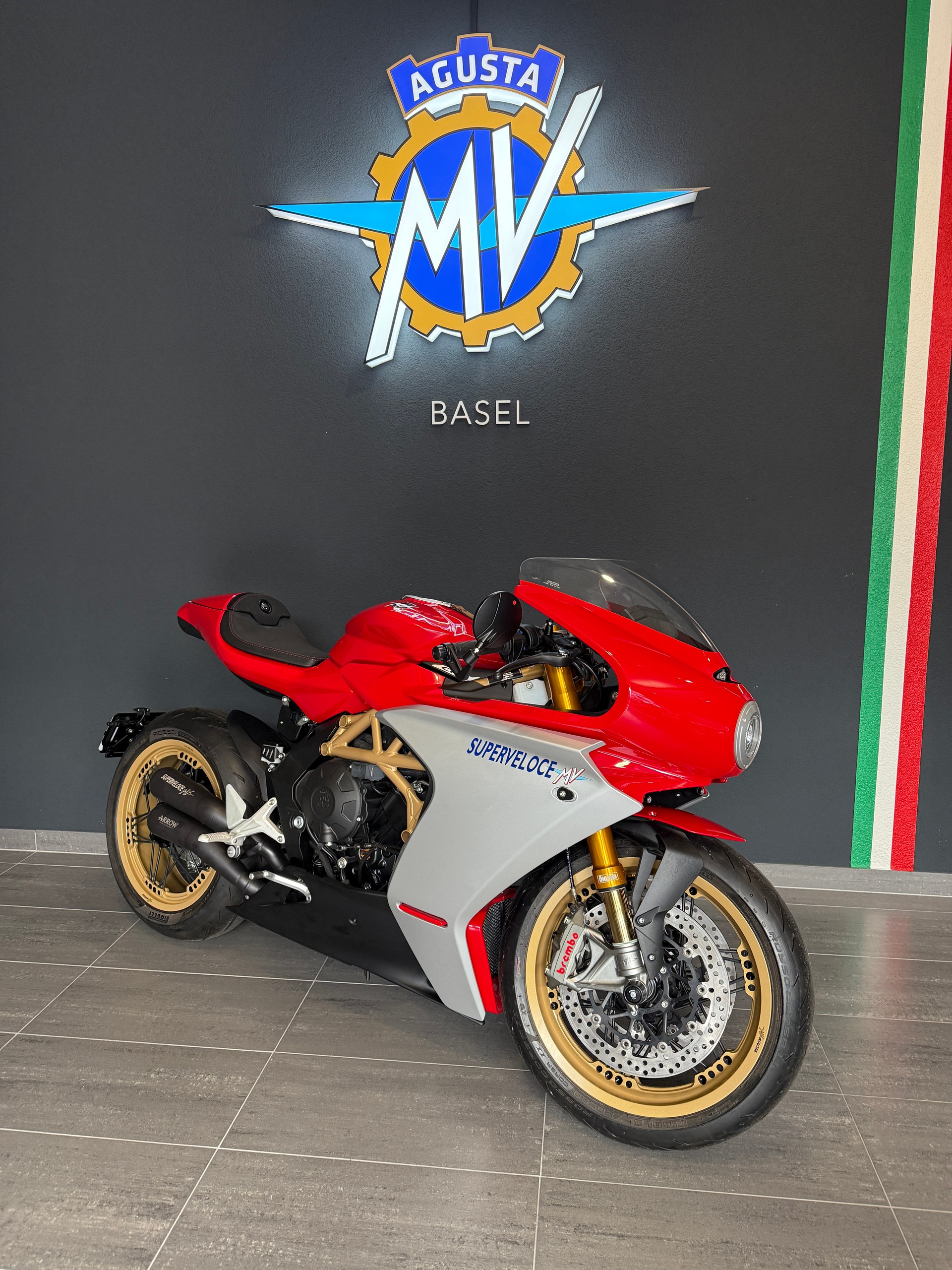 MV AGUSTA Superveloce 800