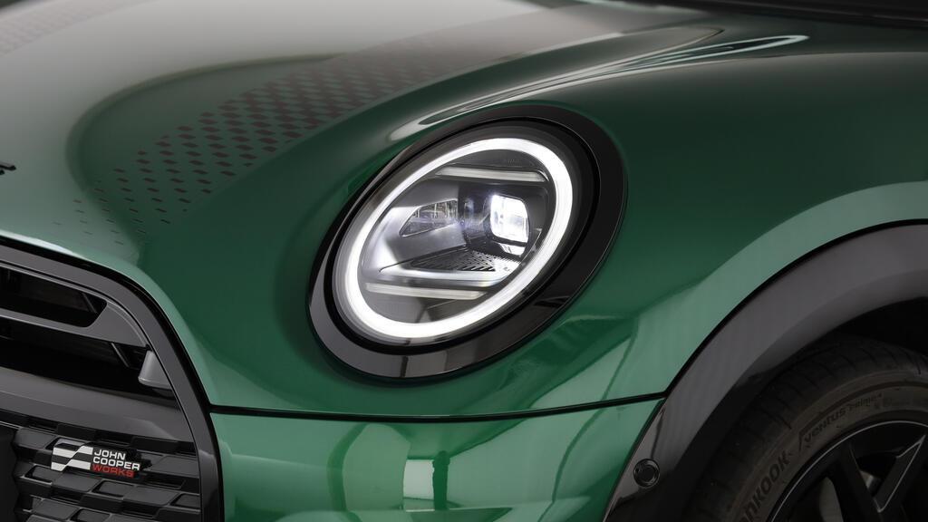 MINI Cooper Cabrio S-image-15