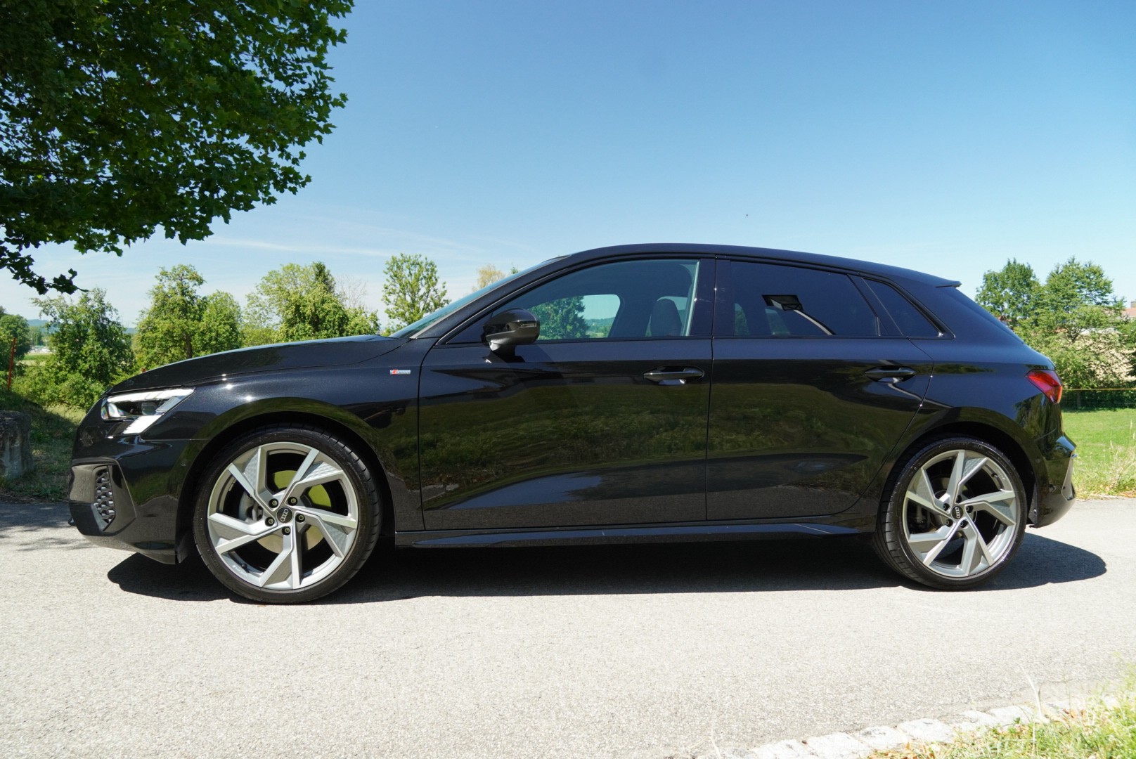 AUDI A3 Sportback 40 TDI S line S-tronic quattro*-image-5