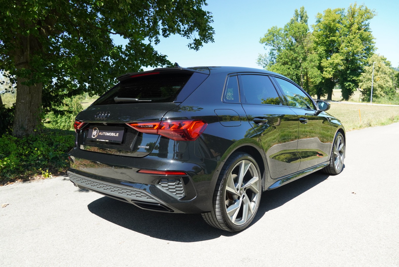 AUDI A3 Sportback 40 TDI S line S-tronic quattro*-image-4
