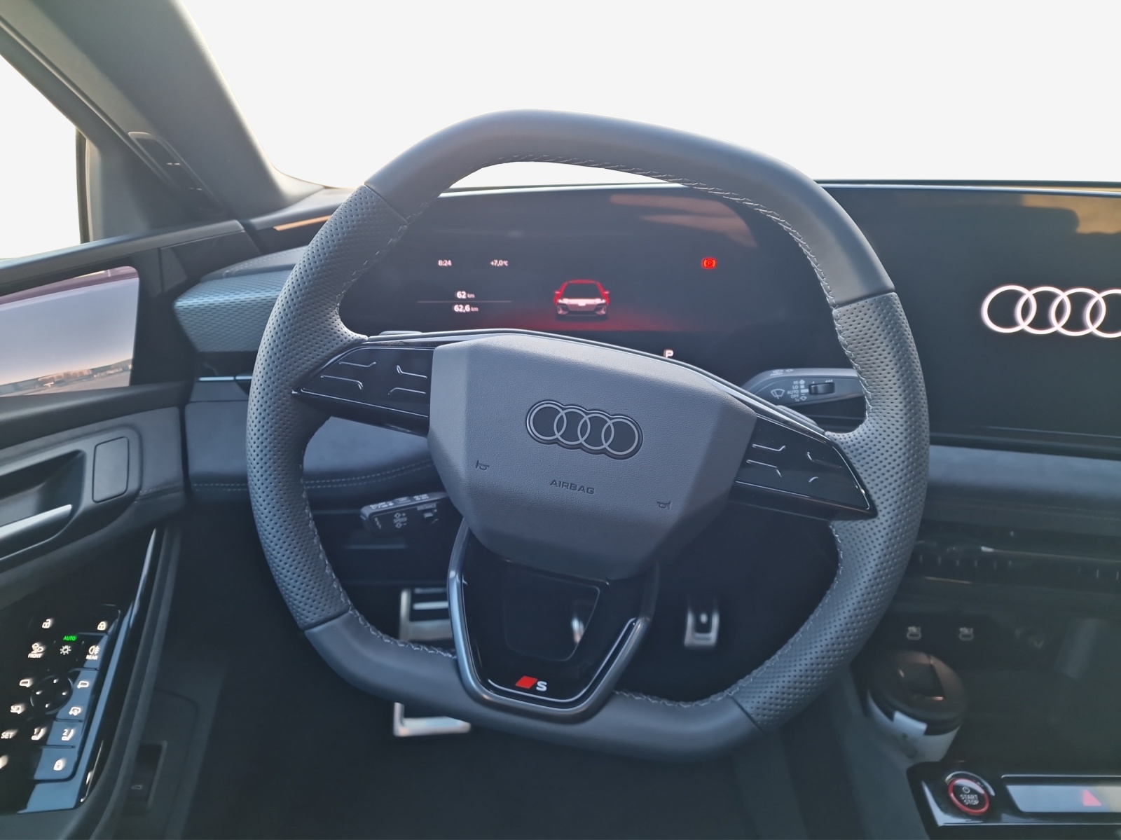 AUDI S6 Sportback e-tron quattro-image-9