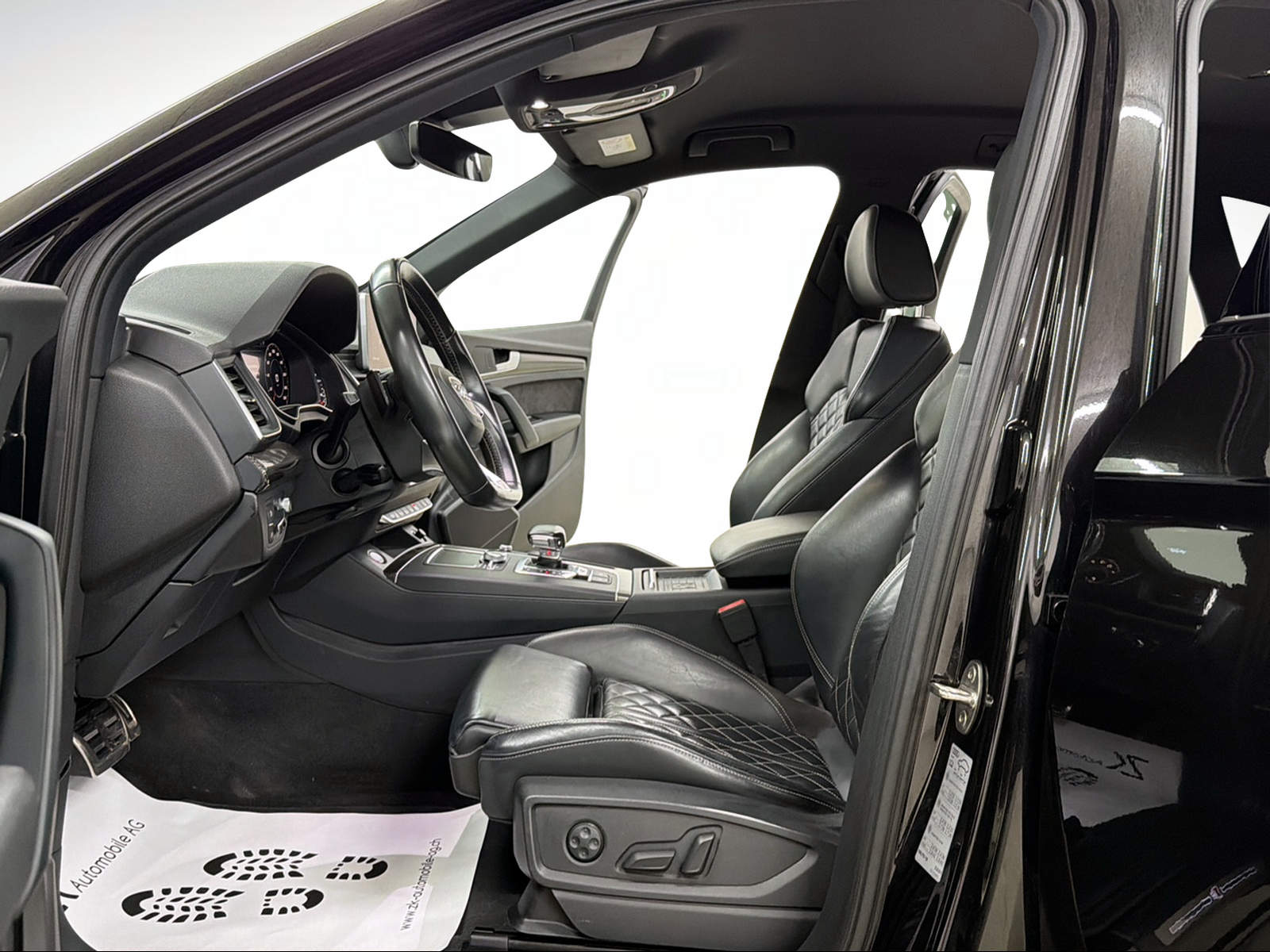 AUDI SQ5 3.0 TFSI ABT 426PS Panther Black quattro S-tronic / 360° Kamera / S-Ledersportsitze / Carbon-Paket / Komfortschlüssel /-image-5