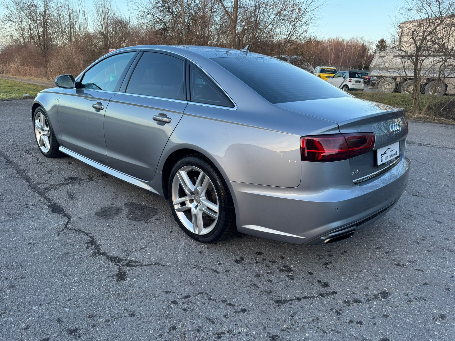 AUDI A6 Limousine 2.0 TDI S-tronic S-Line-image-5