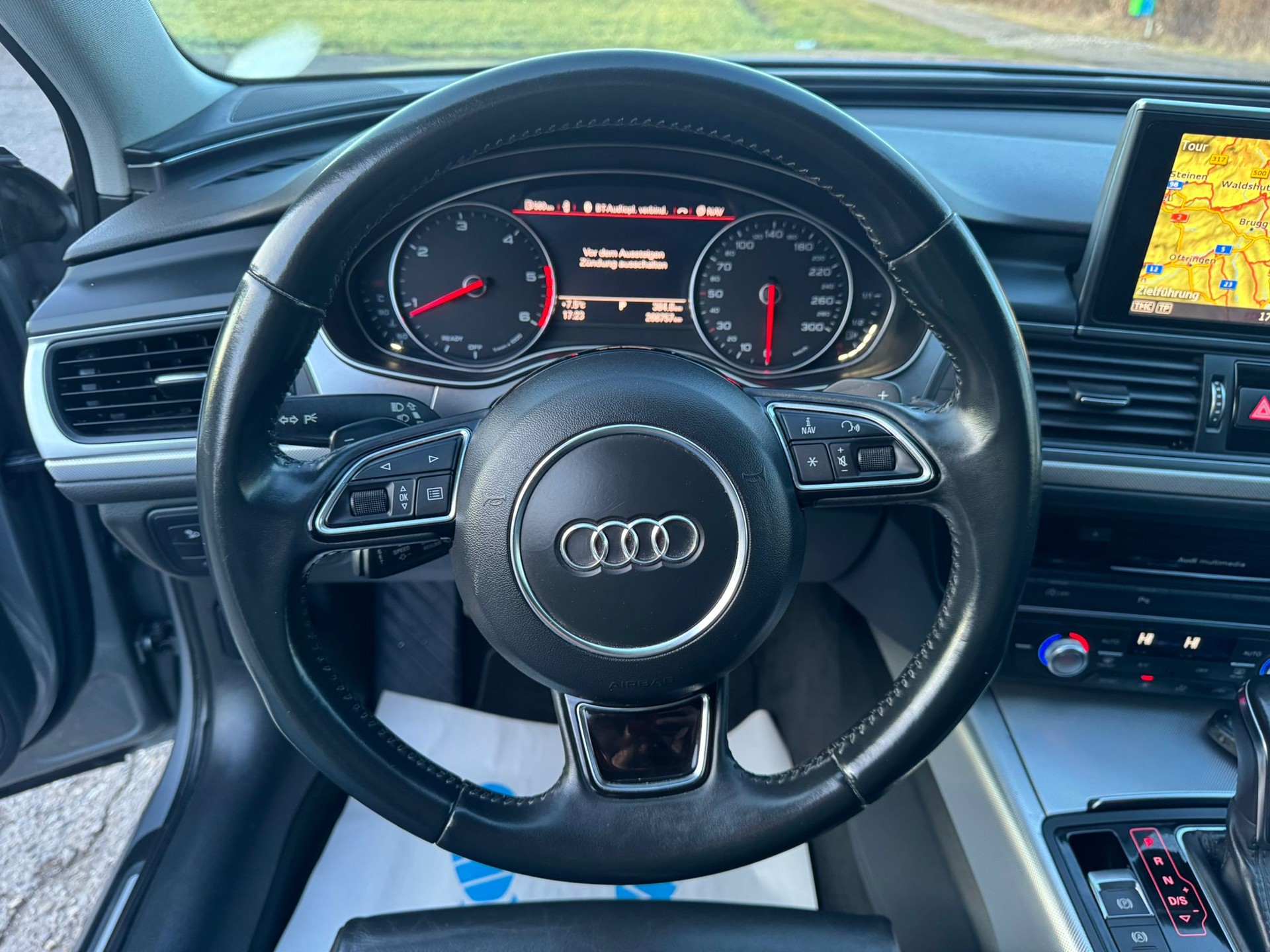 AUDI A6 Limousine 2.0 TDI S-tronic S-Line-image-19