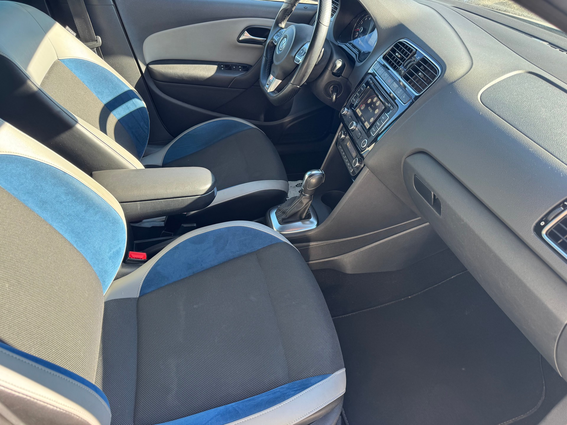 VW Polo 1.4 TSI BlueGT DSG-image-10