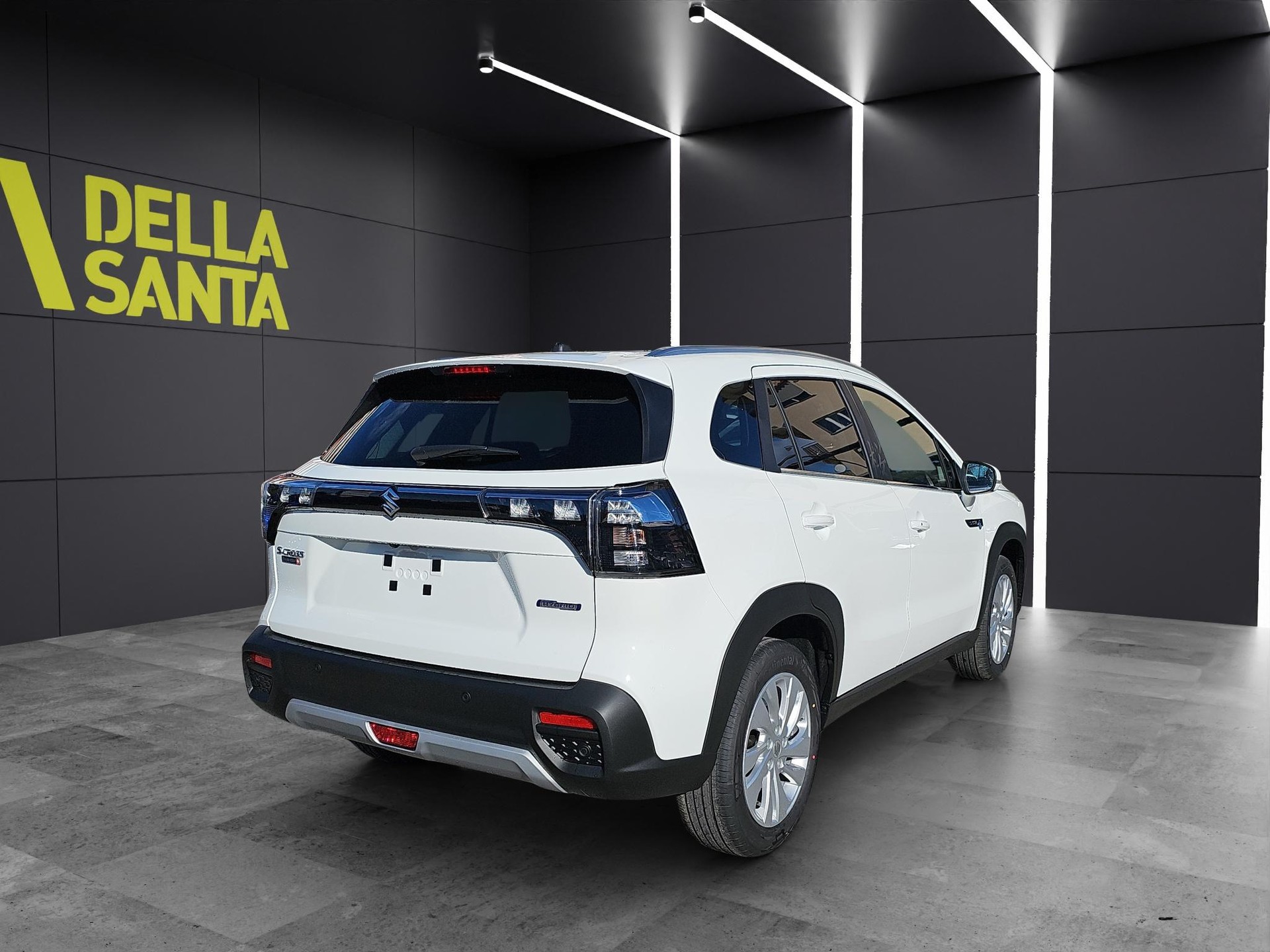 SUZUKI S-Cross 1.4 T Sakura Hybrid 4x4-image-4
