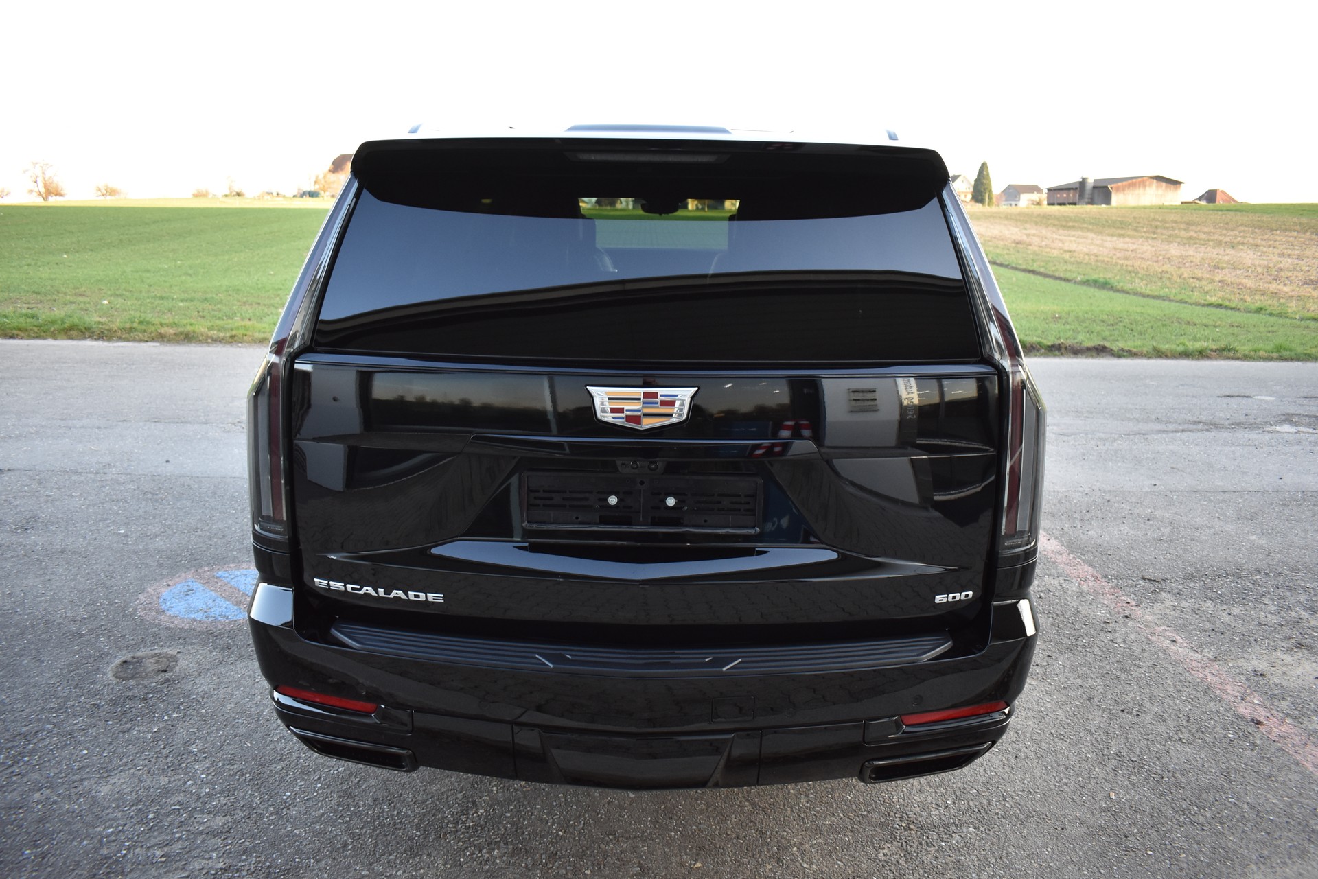 CADILLAC Escalade Sport Platinum ESV-image-5