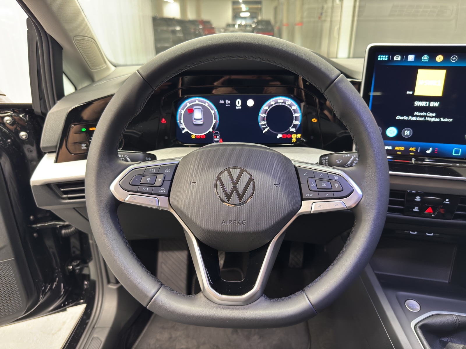 VW Golf VIII 1.5 eTSI-image-13