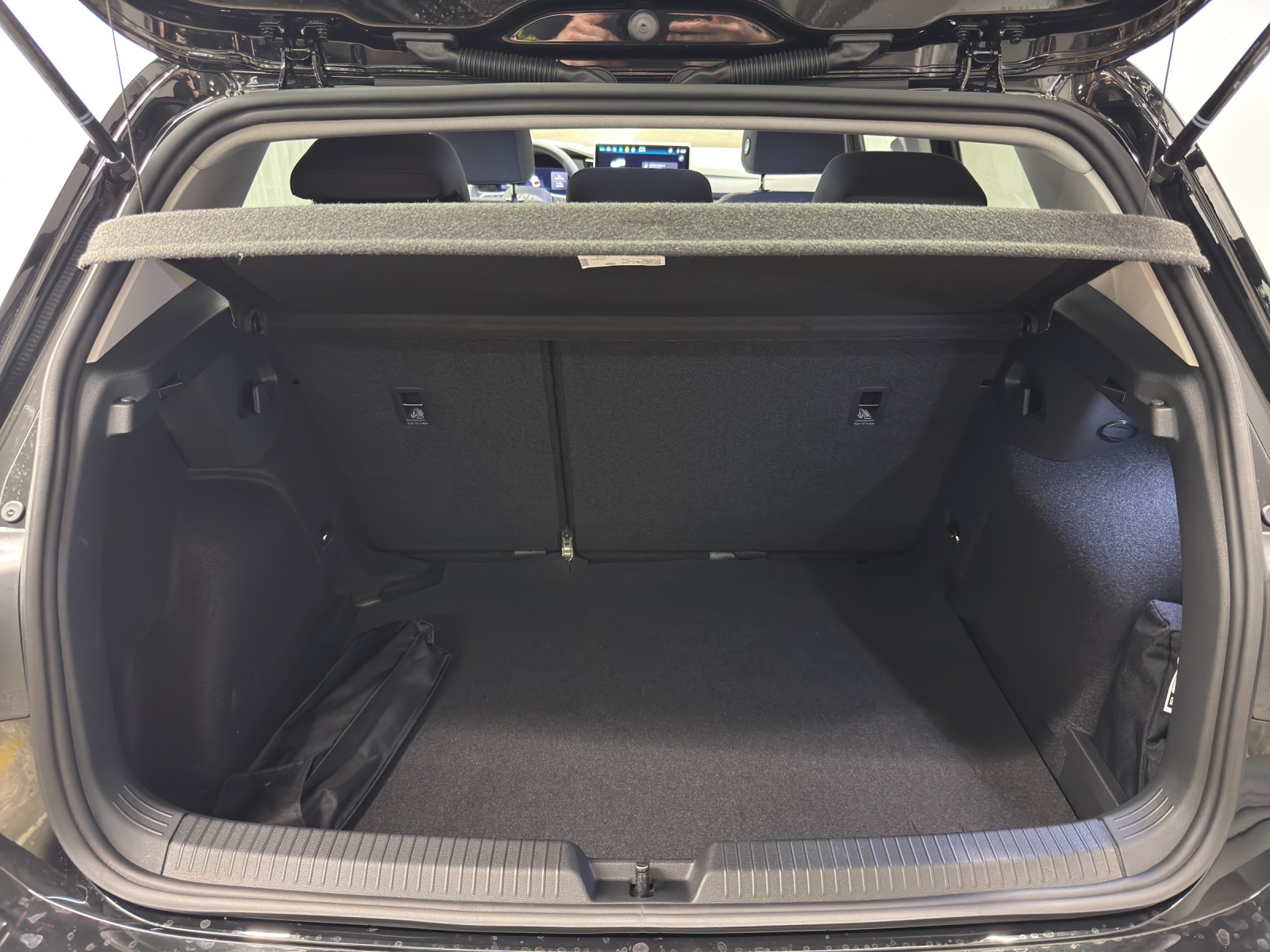 VW Golf VIII 1.5 eTSI-image-10