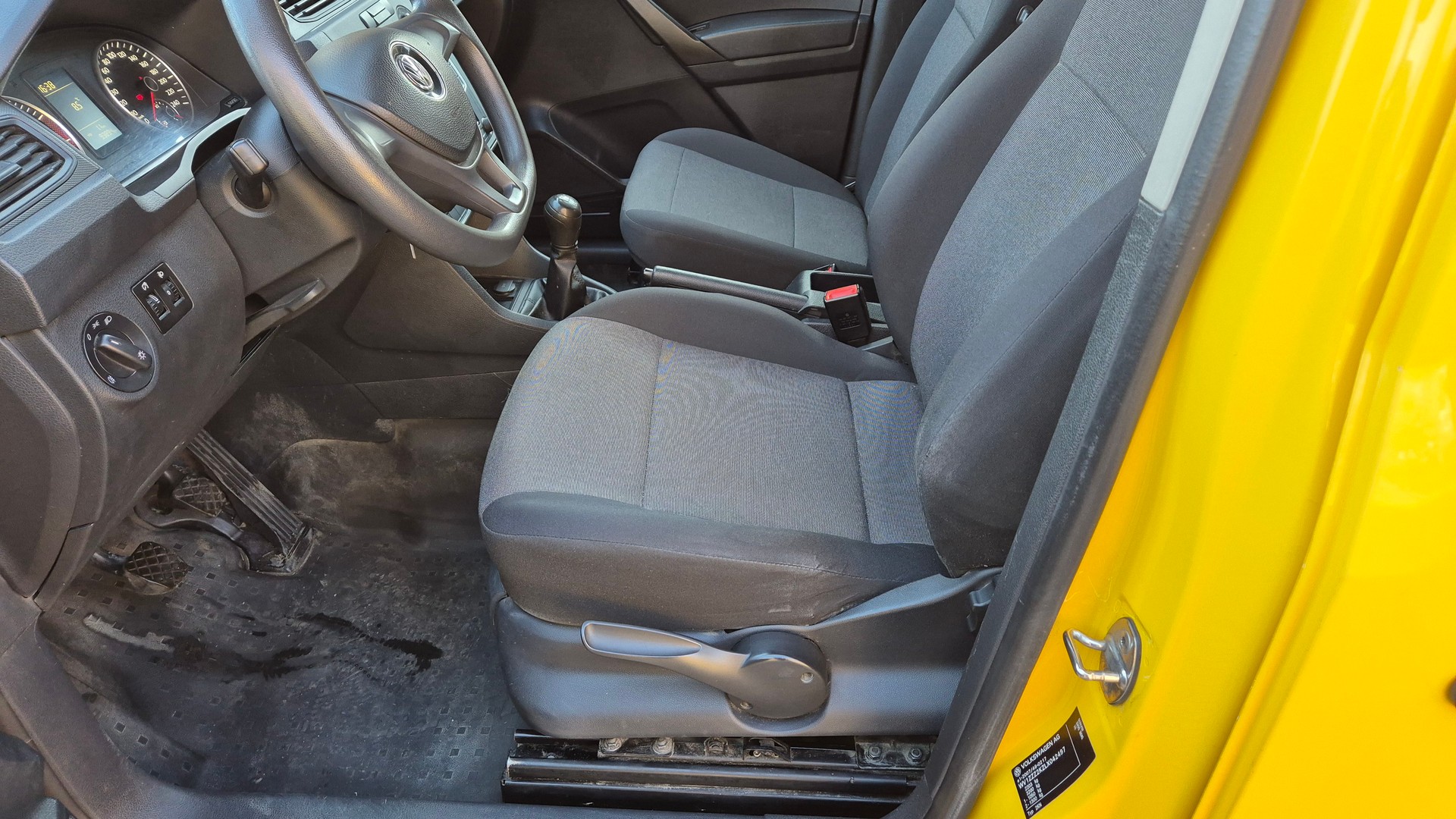 VW Caddy Maxi 1.0 TSI MAXI-image-9