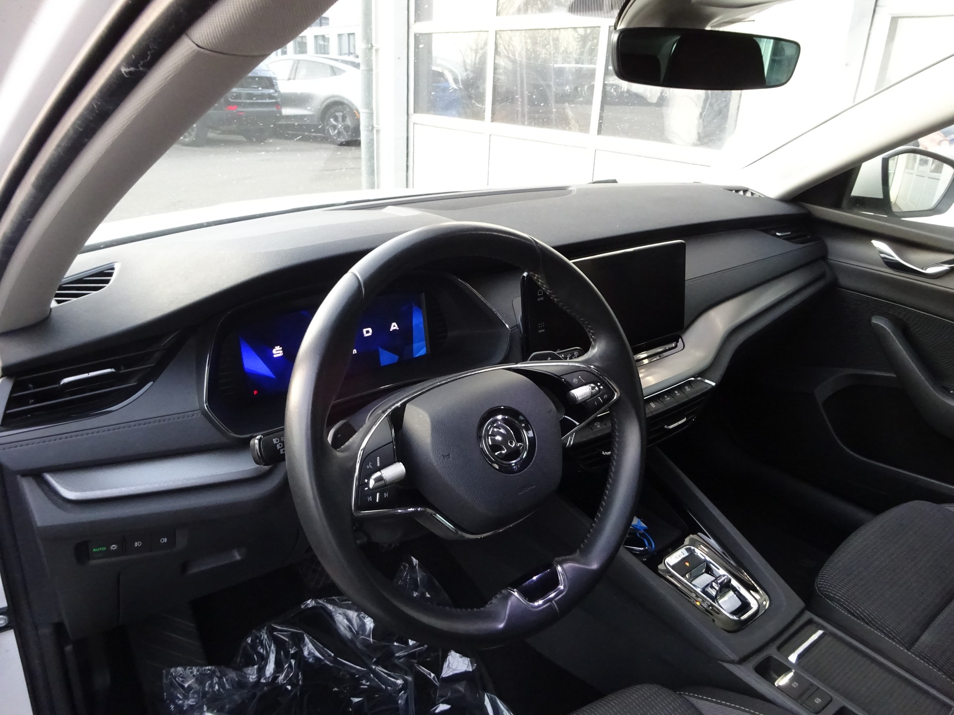 SKODA Octavia Combi 2.0 TDI DSG Ambition 4x4-image-7