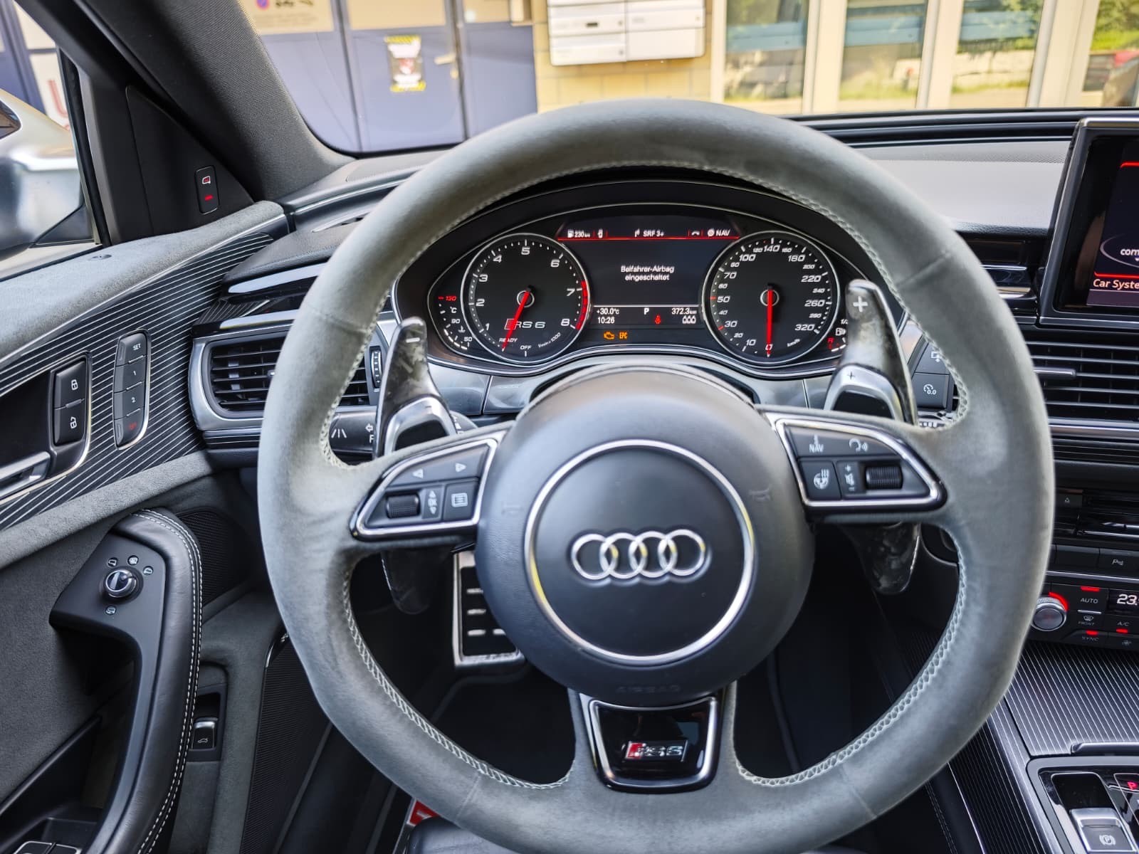 AUDI RS6 Avant 4.0 TFSI V8 performance quattro-image-7