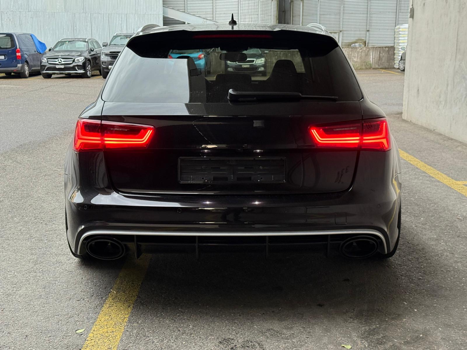 AUDI RS6 Avant 4.0 TFSI V8 performance quattro-image-1