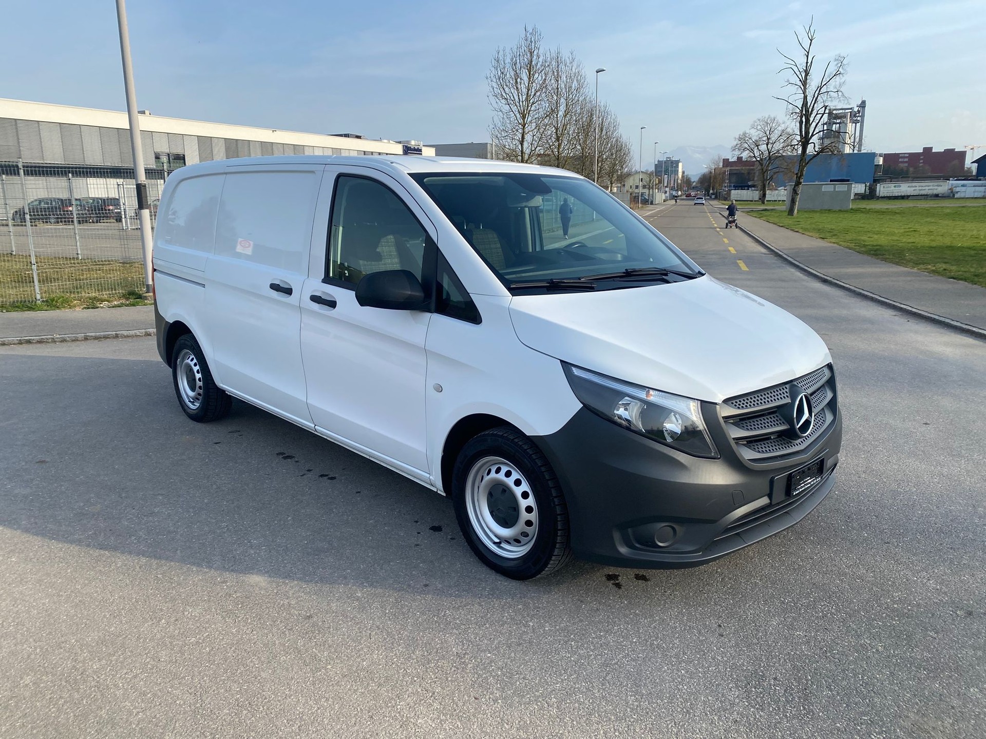 MERCEDES-BENZ Vito 114 CDI EL Euro 5-image-2