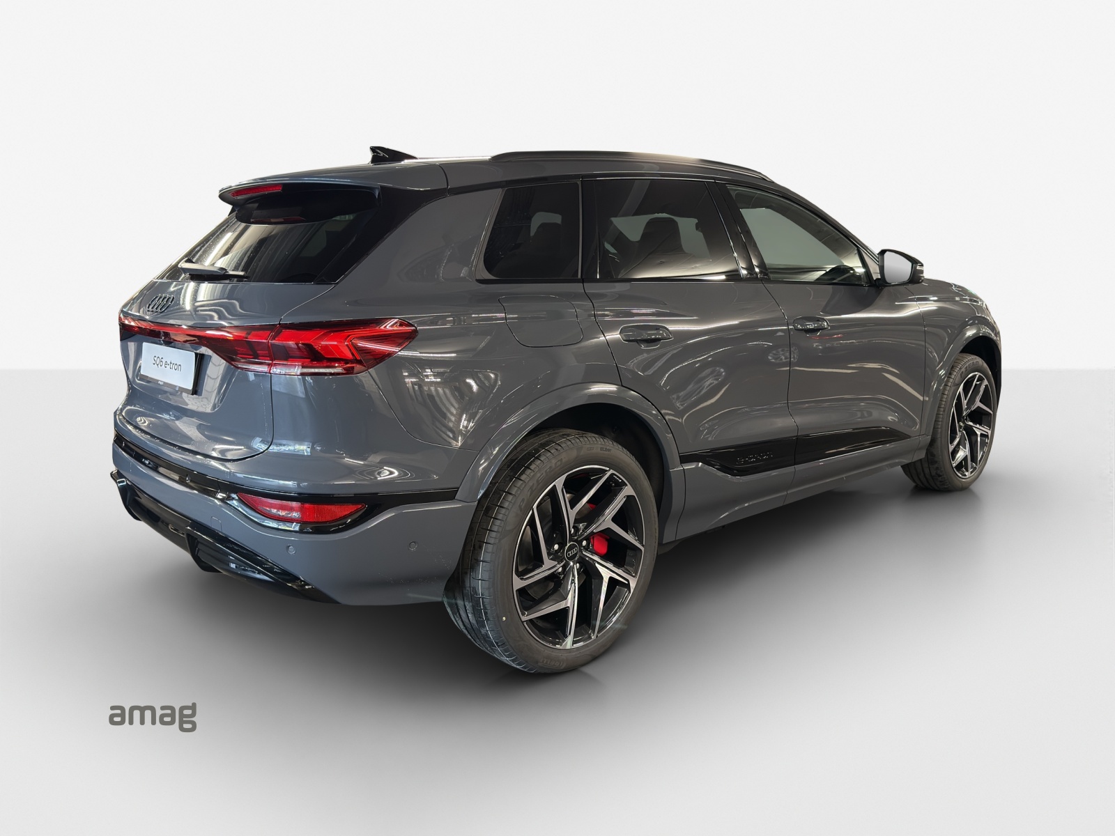 AUDI SQ6 e-tron quattro-image-4