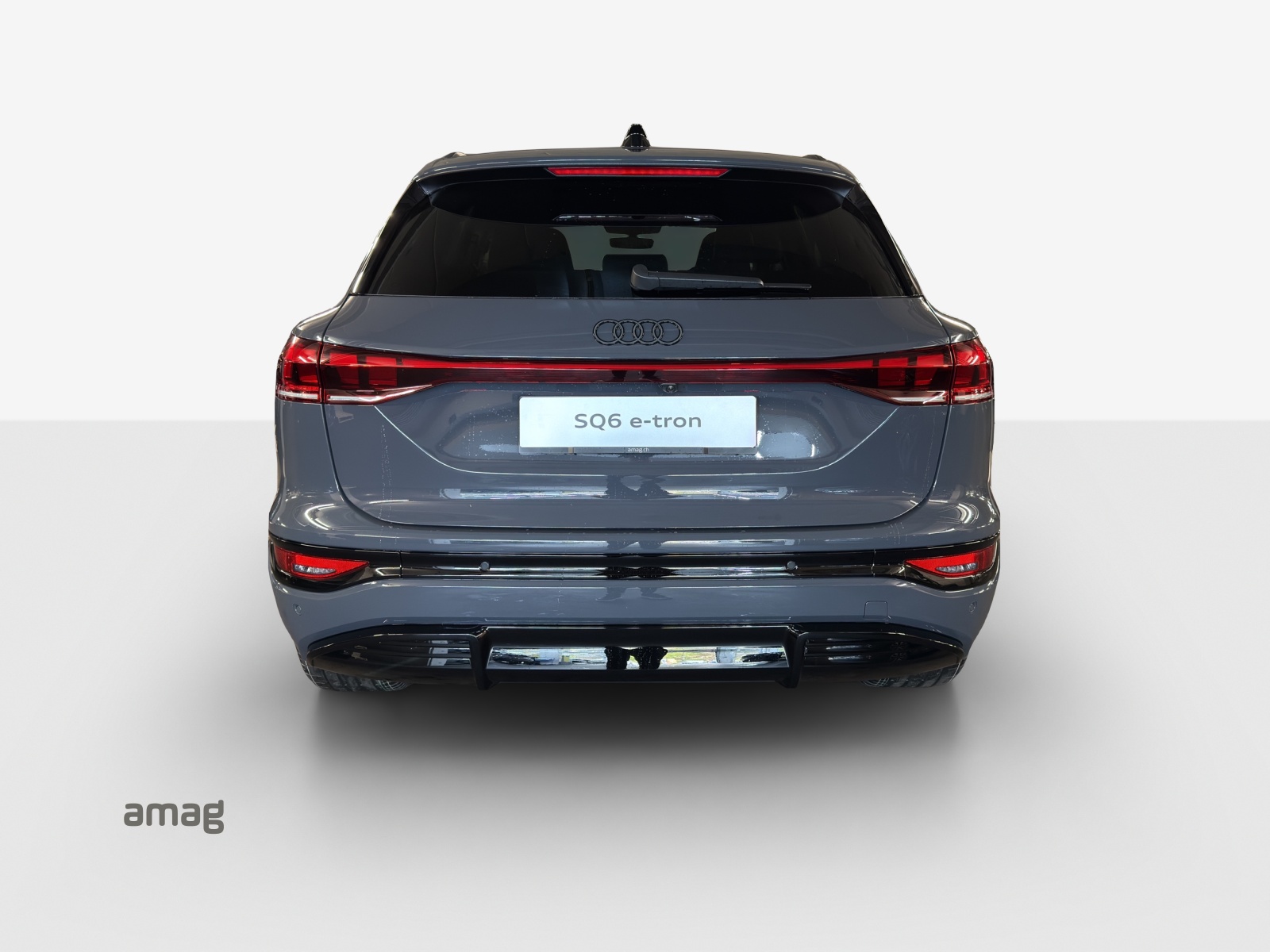 AUDI SQ6 e-tron quattro-image-3
