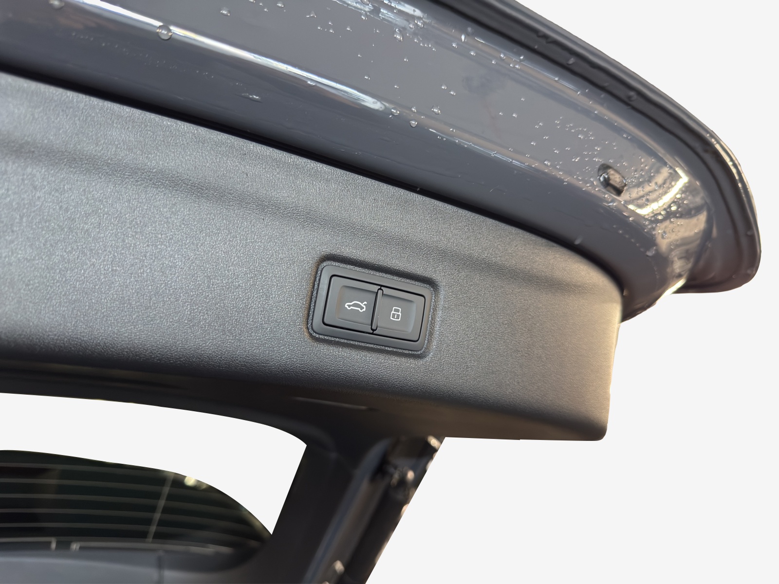 AUDI SQ6 e-tron quattro-image-13
