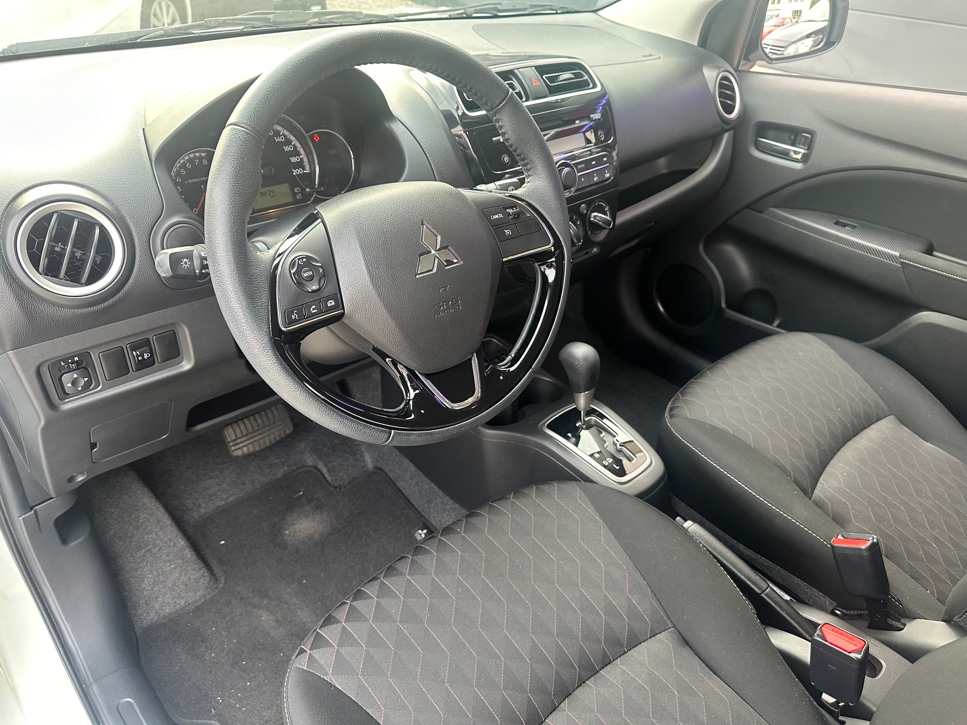 MITSUBISHI Space Star 1.2 CVT Value-image-9