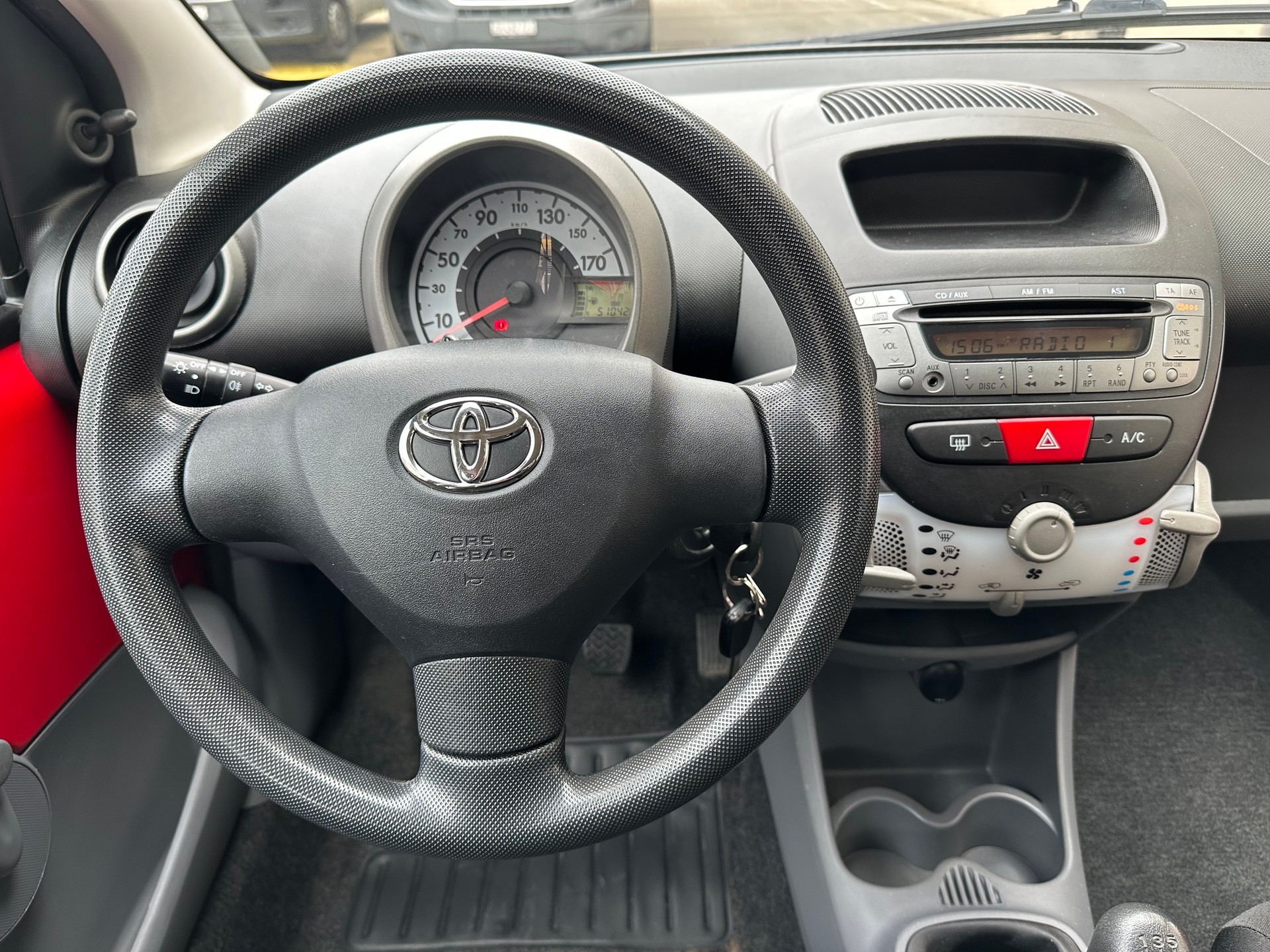 TOYOTA Aygo 1.0 Linea Terra-image-10