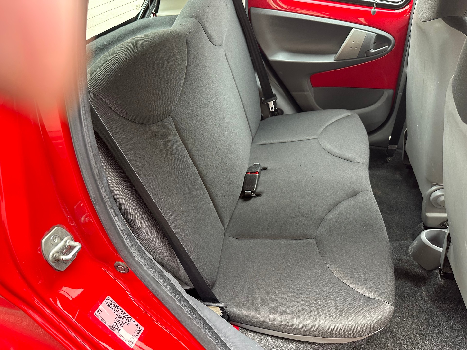 TOYOTA Aygo 1.0 Linea Terra-image-15