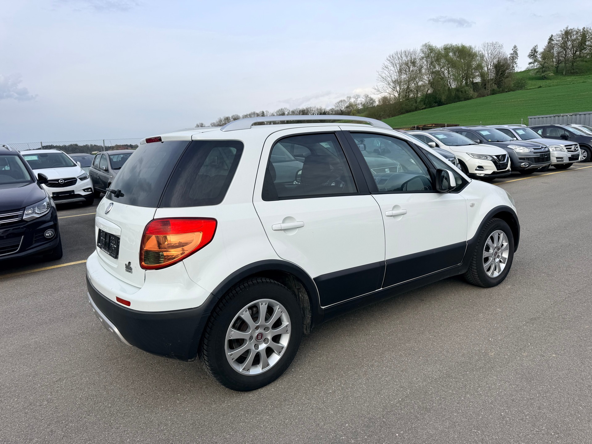 FIAT Sedici 1.6 2WD Dynamic Automatic-image-10
