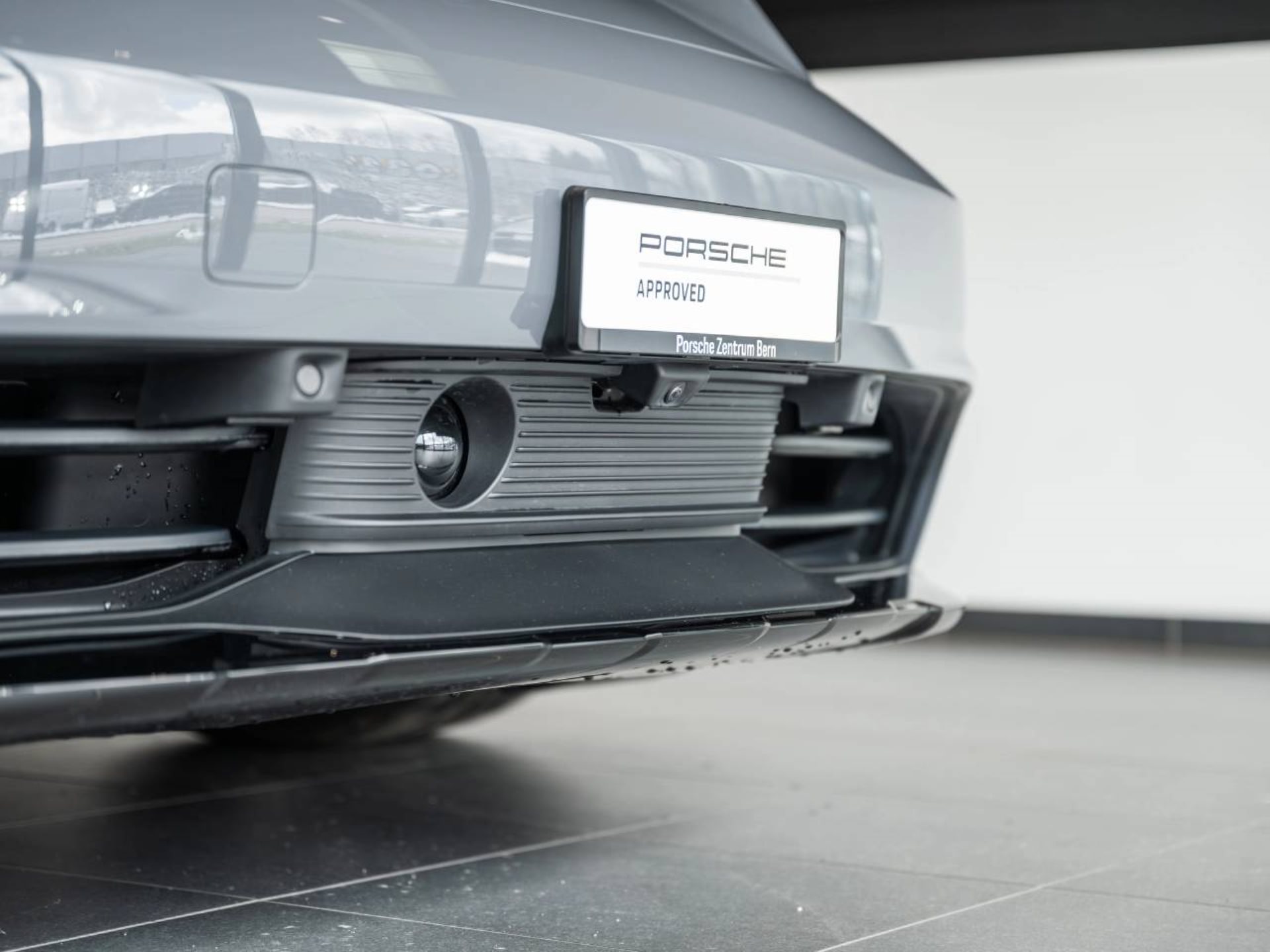 PORSCHE Taycan 4 Cross Turismo-image-26