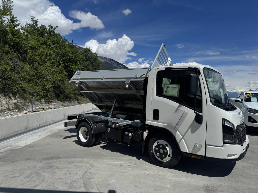 ISUZU M 27 3.0 150 CV GENERATION 2-showroom-element-1