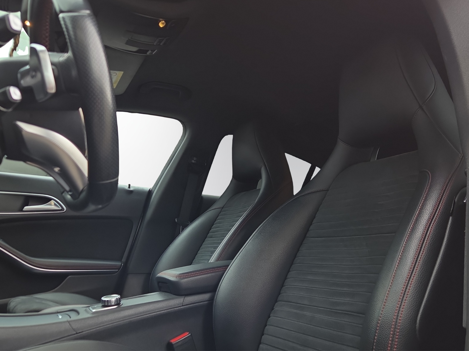 Image MERCEDES-BENZ CLA-250 CLA Shooting Brake 250 AMG Line 4Matic 7G-DCT