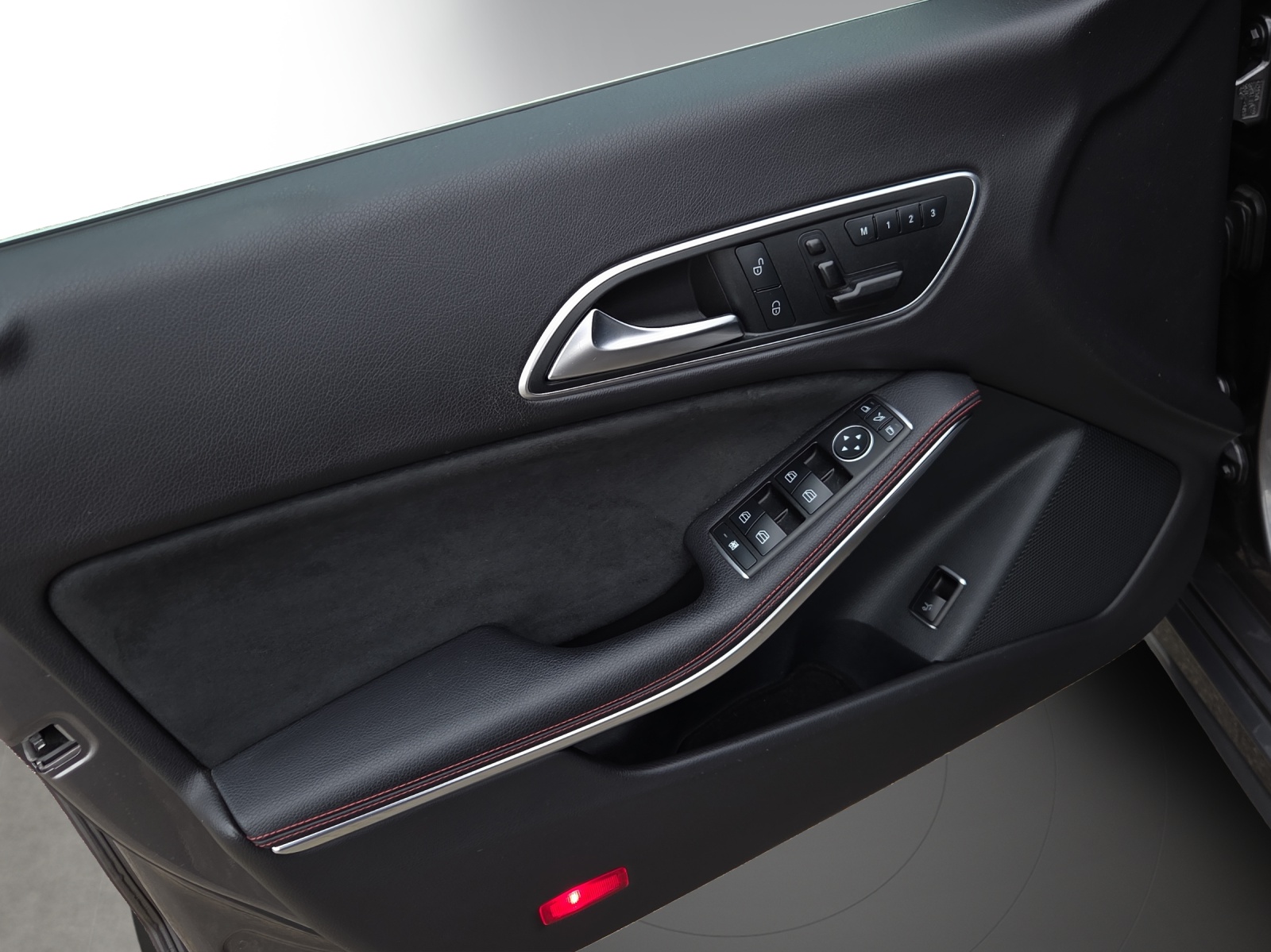 MERCEDES-BENZ CLA Shooting Brake 250 AMG Line 4Matic 7G-DCT-image-7