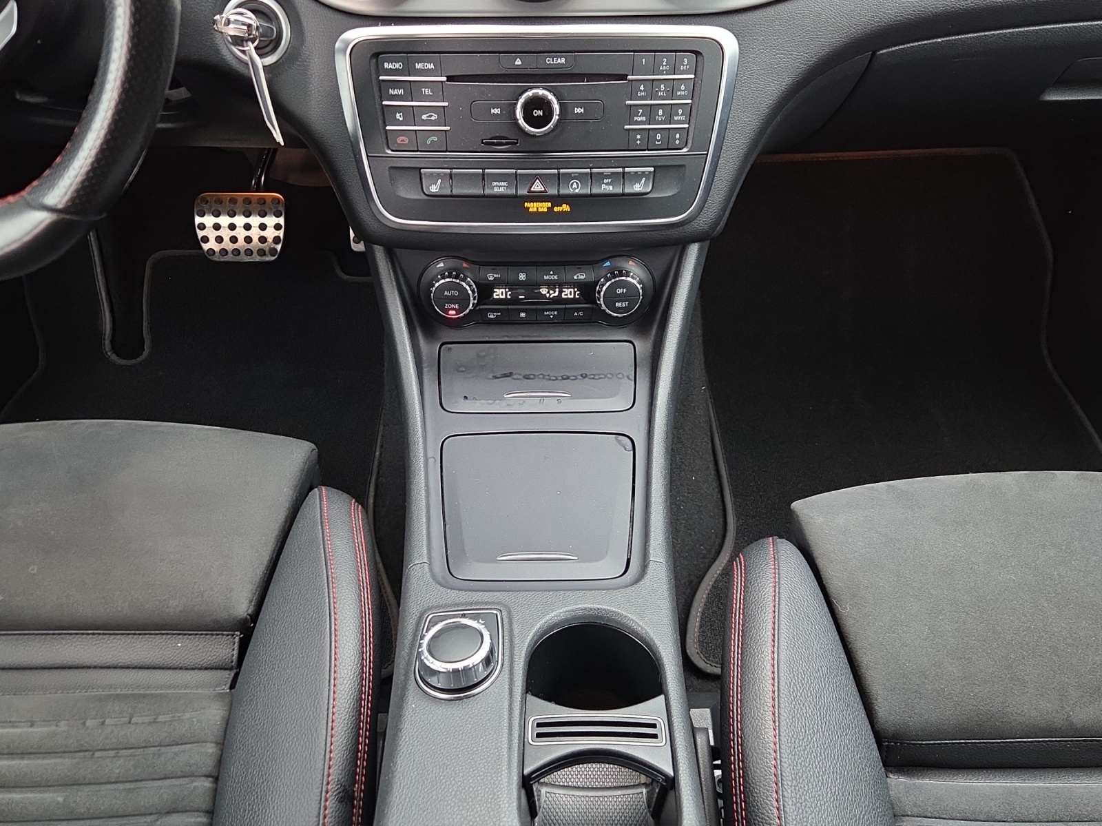 MERCEDES-BENZ CLA Shooting Brake 250 AMG Line 4Matic 7G-DCT-image-14