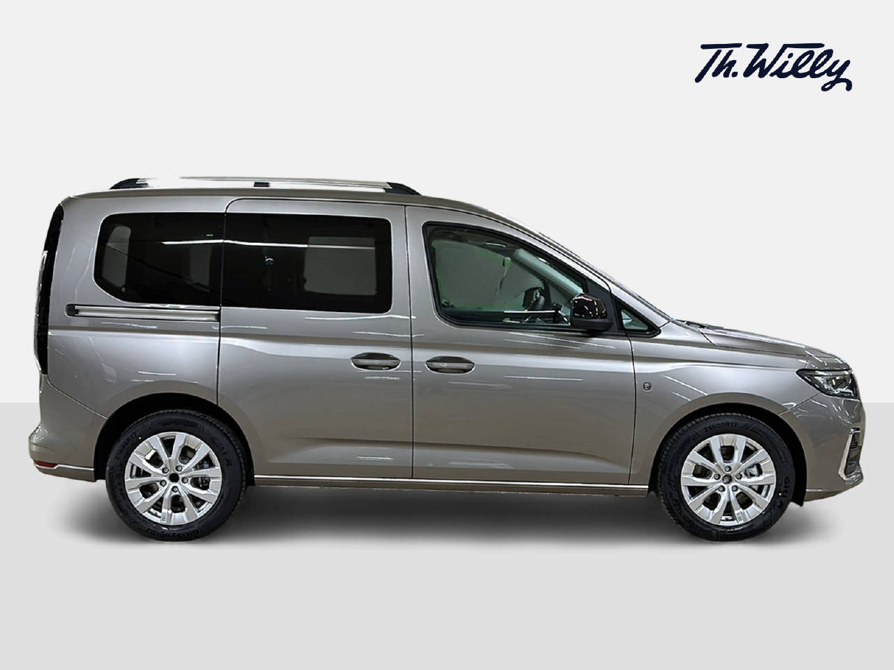 FORD TOURNEO Connect 1.5 EcoBoost 150 Titanium PHEV-image-5