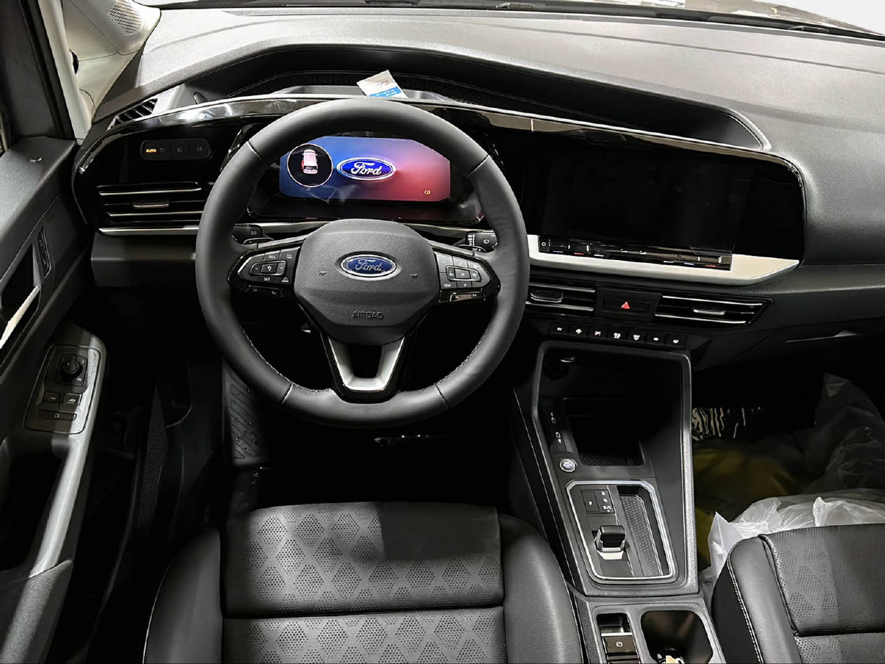 FORD TOURNEO Connect 1.5 EcoBoost 150 Titanium PHEV-image-11