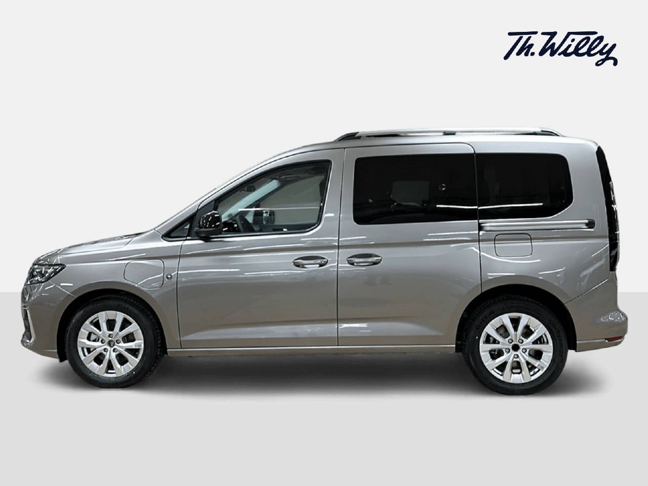 FORD TOURNEO Connect 1.5 EcoBoost 150 Titanium PHEV-image-1