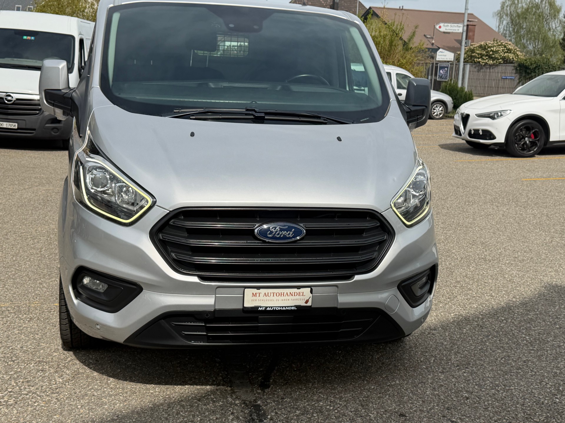 FORD Transit Custom Van 280 L1H1 Limited A-image-4