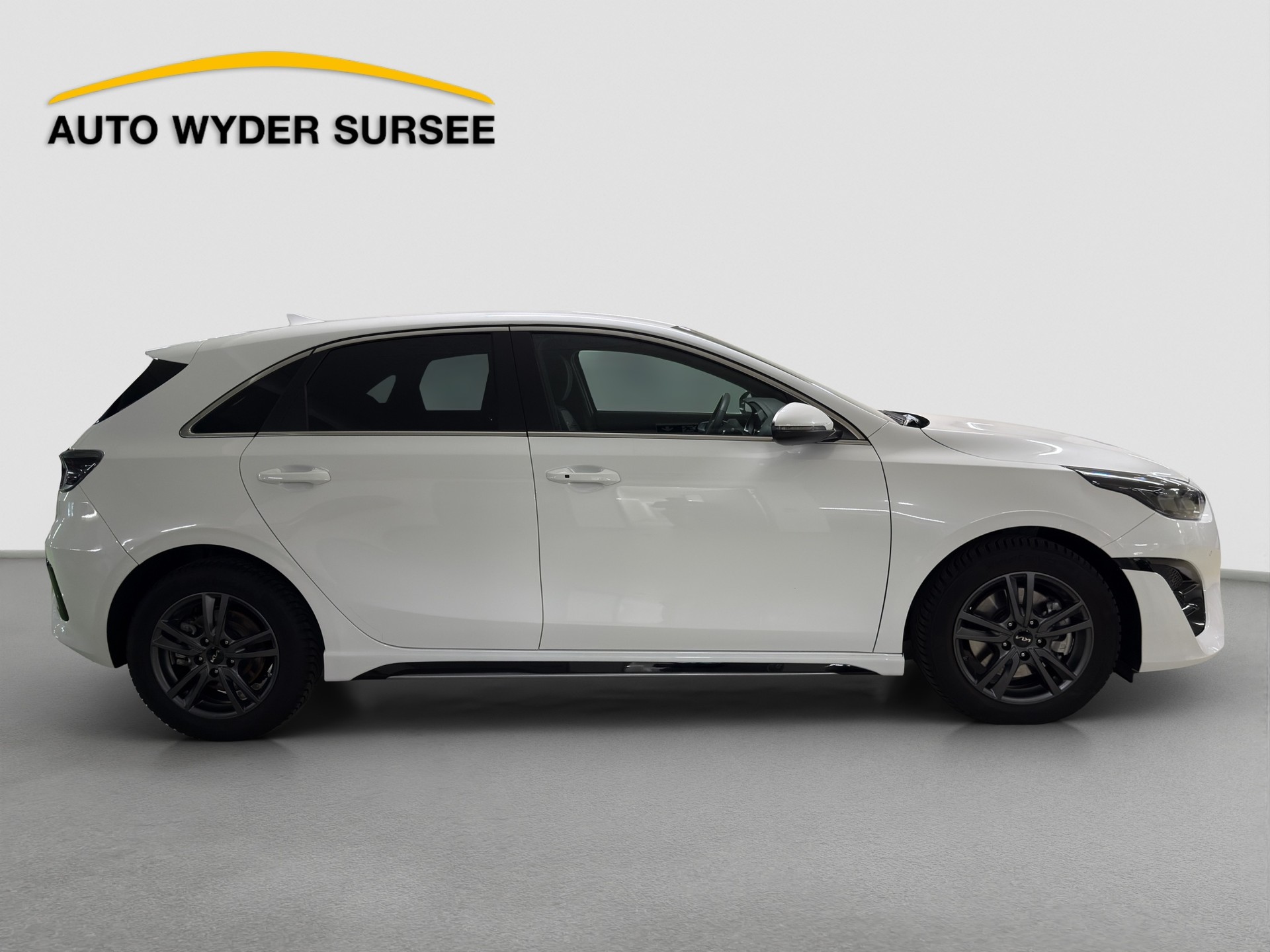 KIA Ceed 1.5 T-GDi MHEV GT-Line-image-6